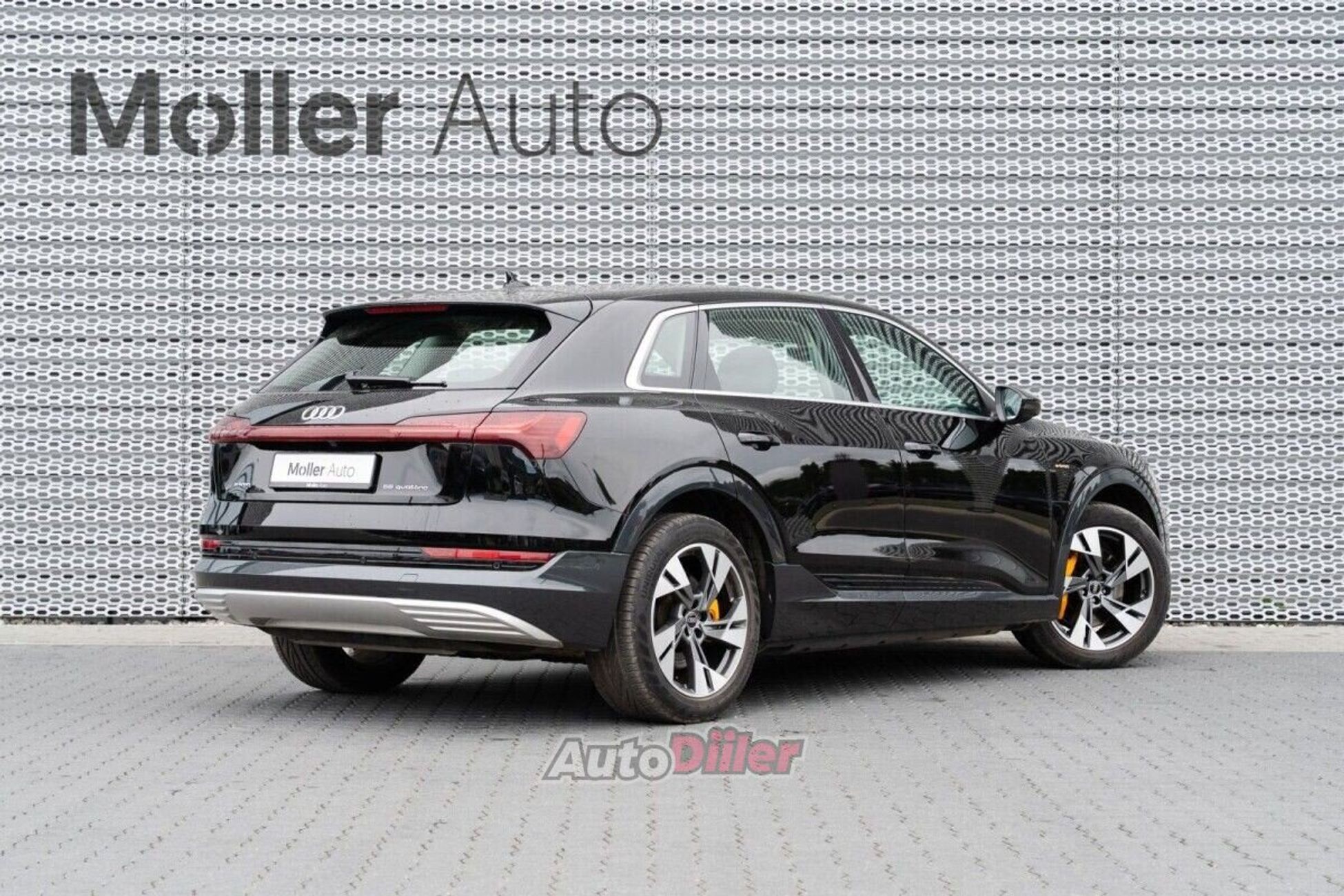 Audi e-tron 300kW 2022, photo 4/10