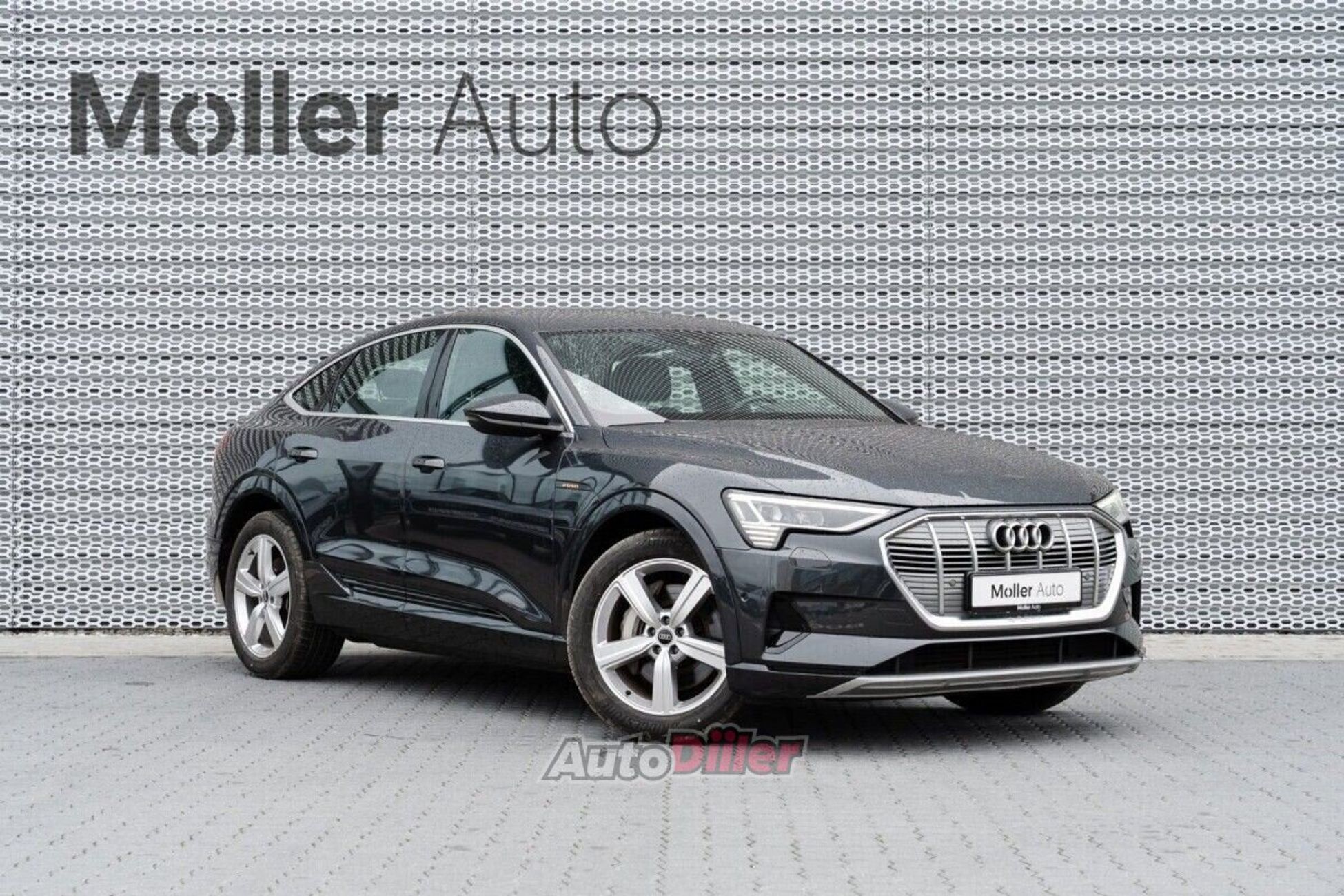 Audi e-tron 300kW 2023, photo 2/10