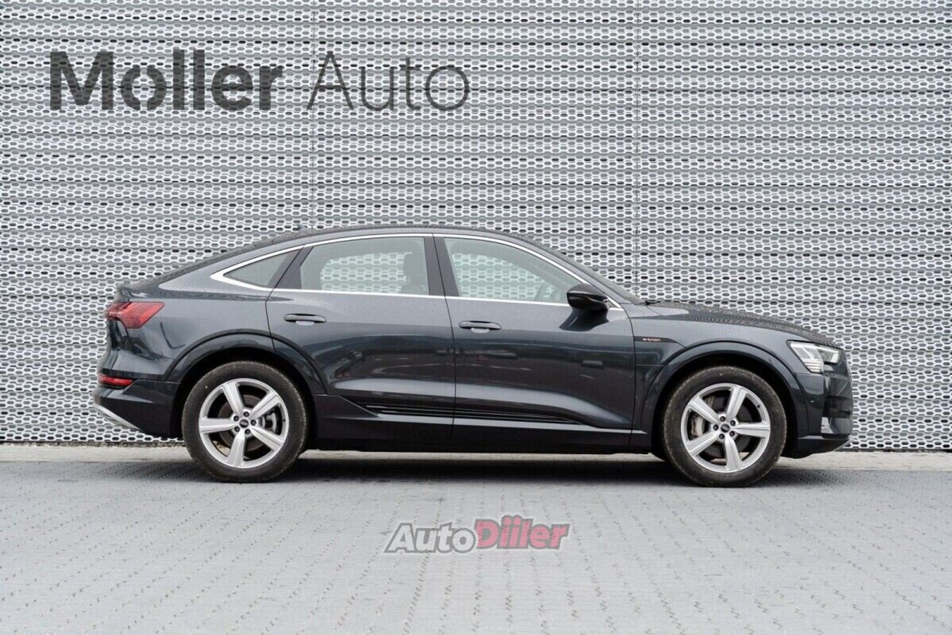 Audi e-tron 300kW 2023, photo 5/10
