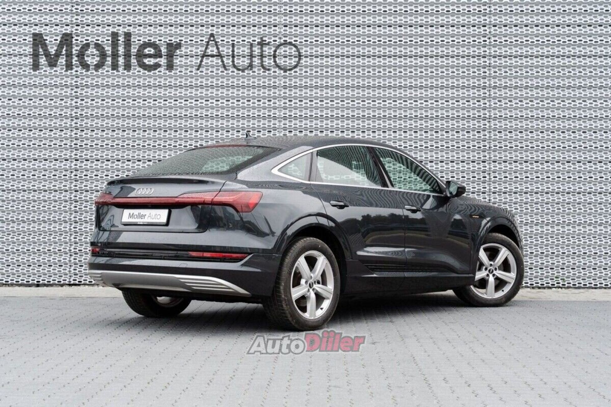 Audi e-tron 300kW 2023, photo 4/10