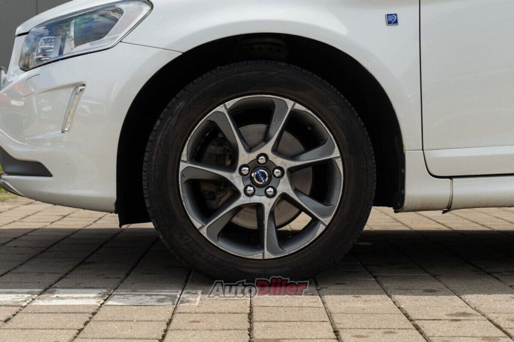 Volvo XC60 2.4 158kW 2015, photo 5/10