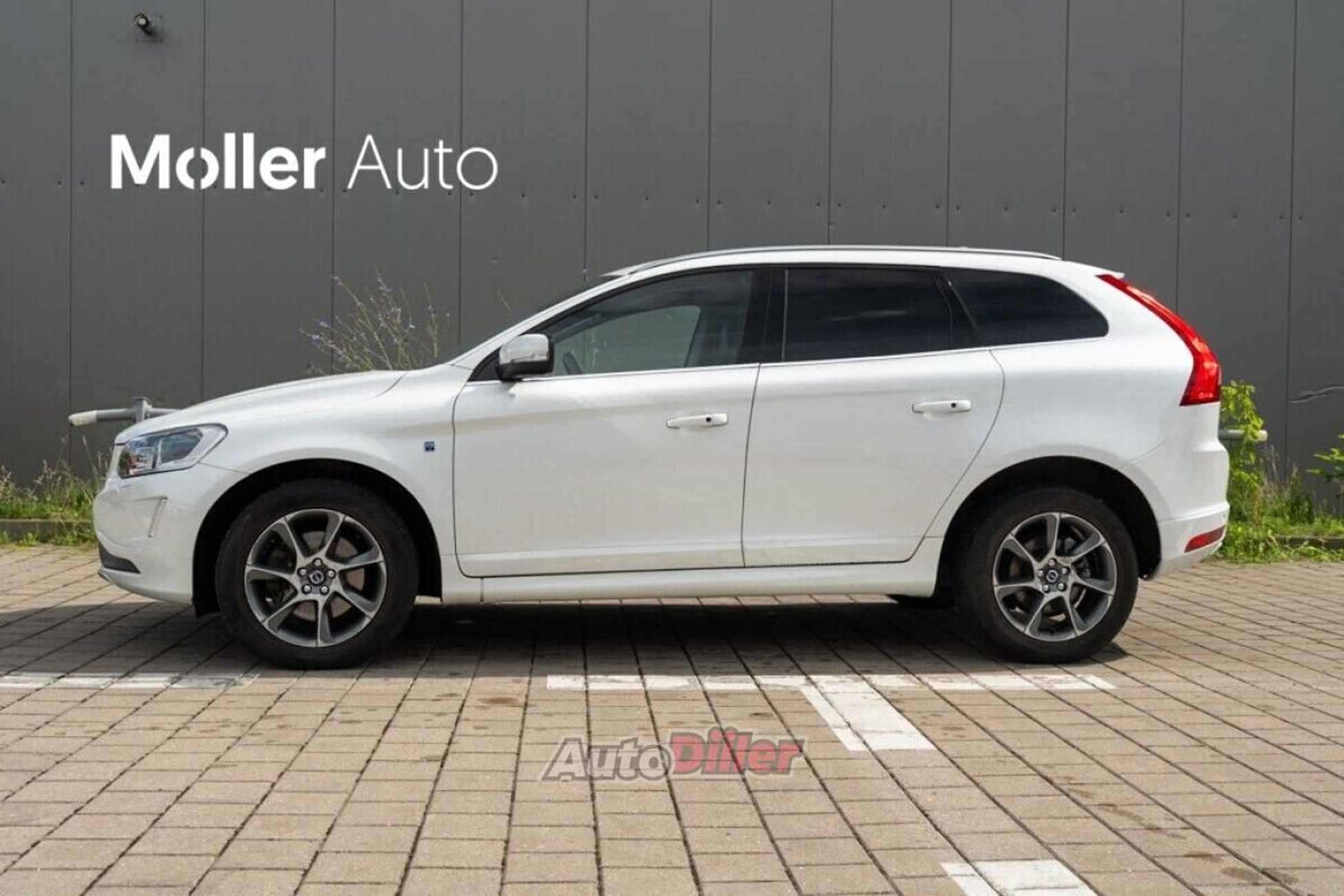 Volvo XC60 2.4 158kW 2015, photo 4/10