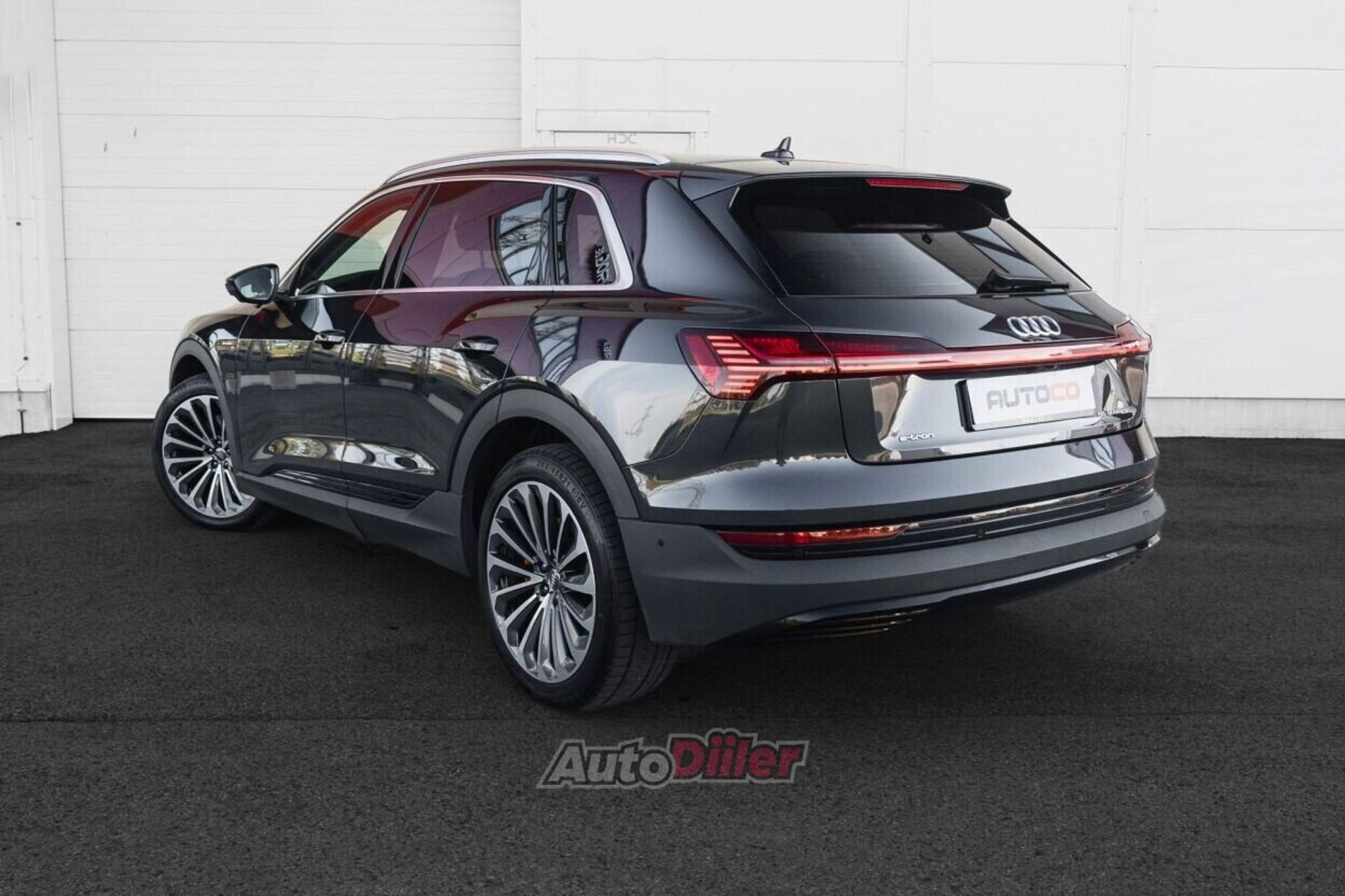 Audi e-tron 55 S-Line Quattro 158kW 2020, kuva 6/10