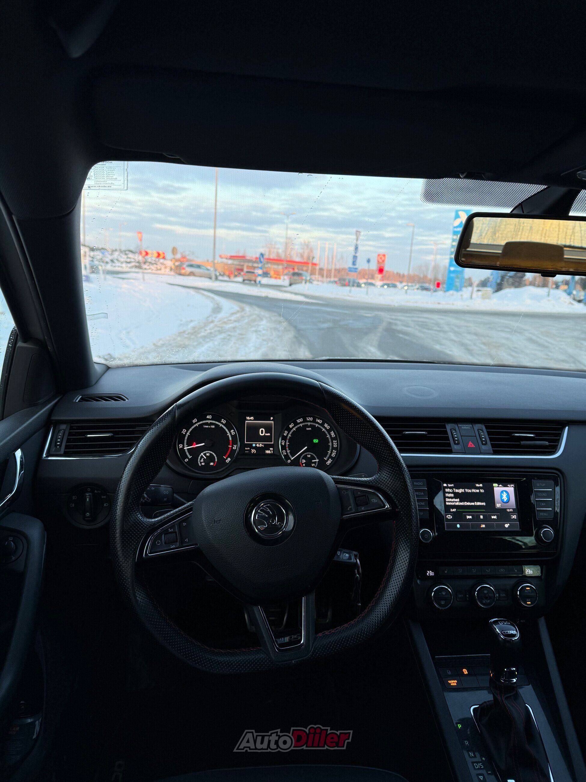 Skoda Octavia vRS 2.0 162kW 2015, kuva 7/10