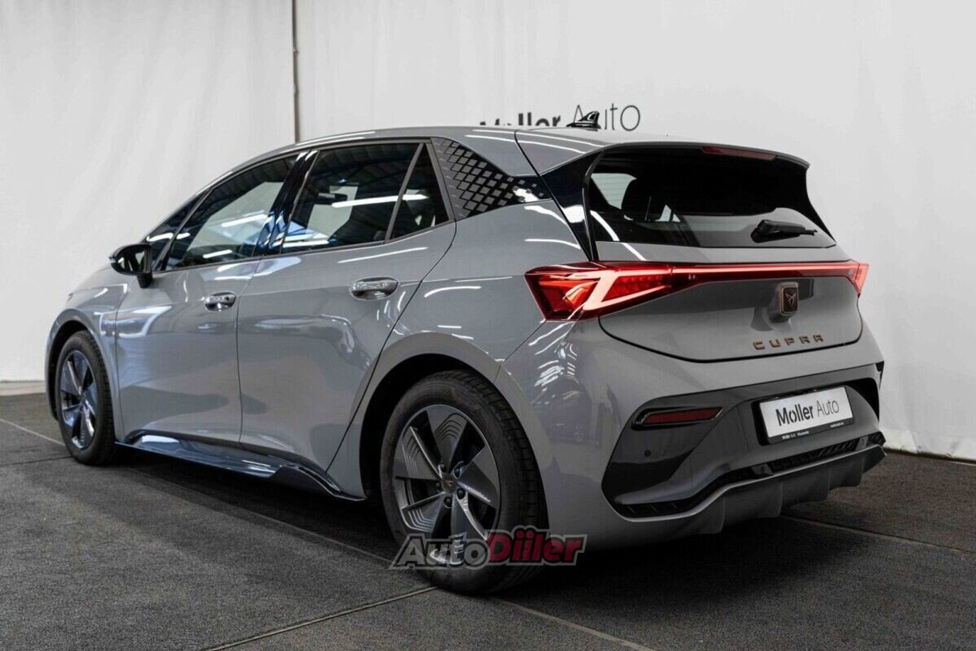 Cupra Born 0.1 150kW 2024, photo 4/10