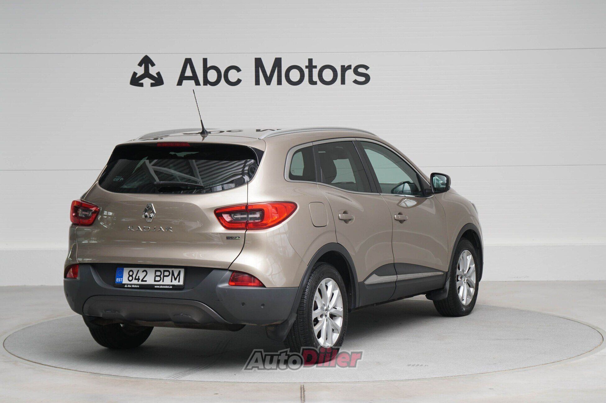 Renault Kadjar 2015, kuva 4/10