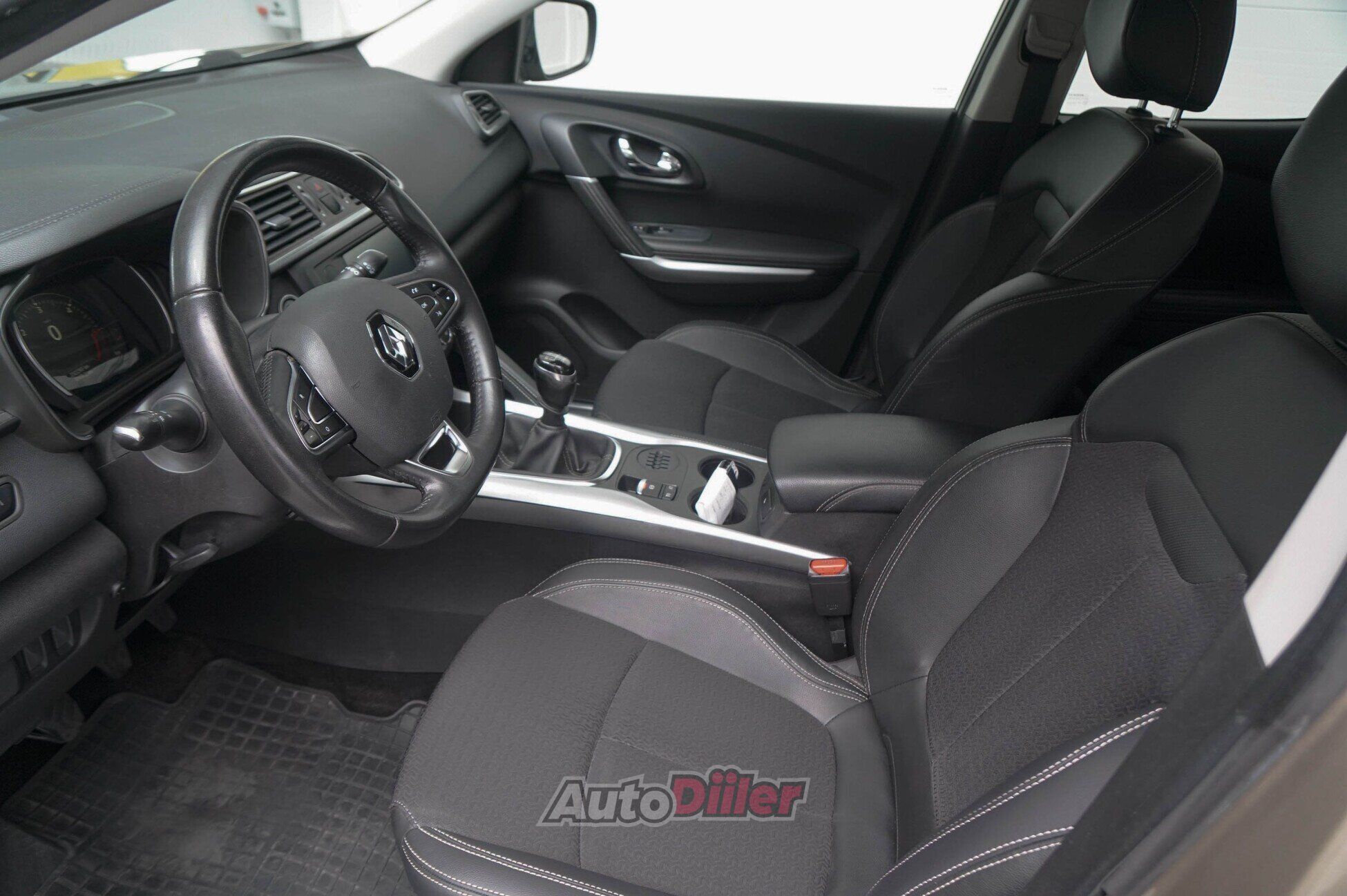 Renault Kadjar 2015, kuva 7/10