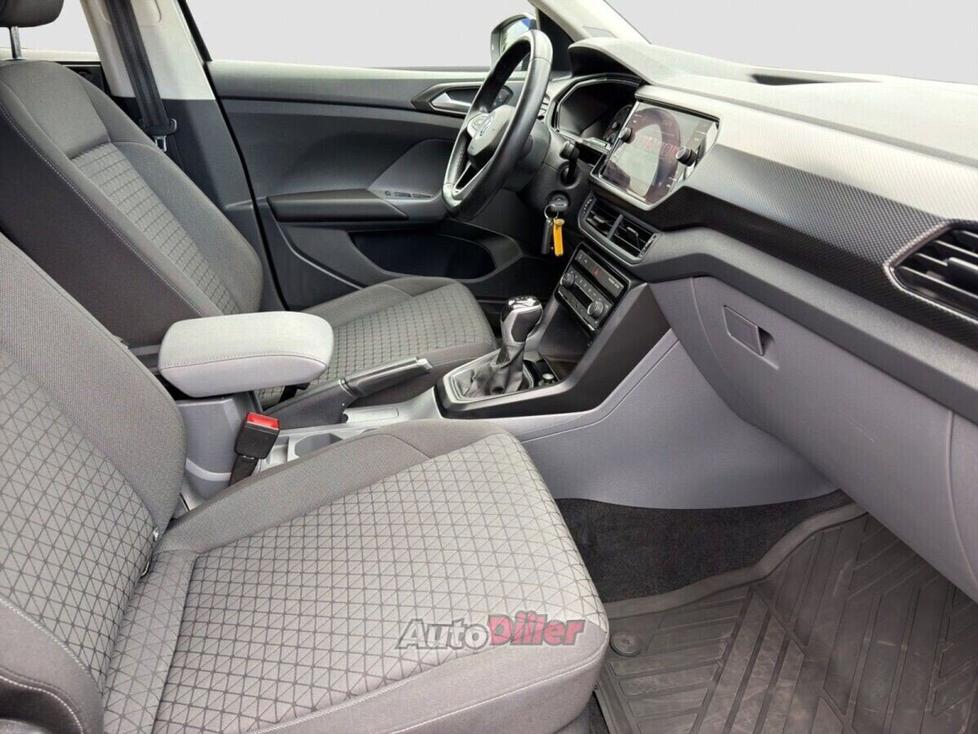 Volkswagen T-Cross 1.0 85kW 2019, photo 5/10