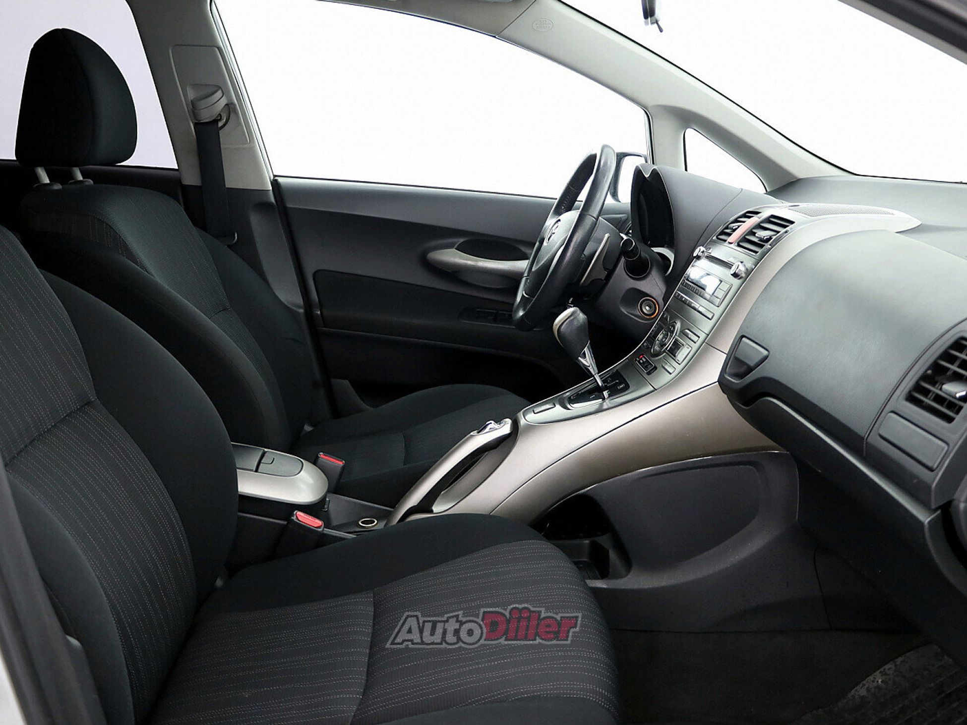 Toyota Auris 1.6 91kW 2007, photo 6/9