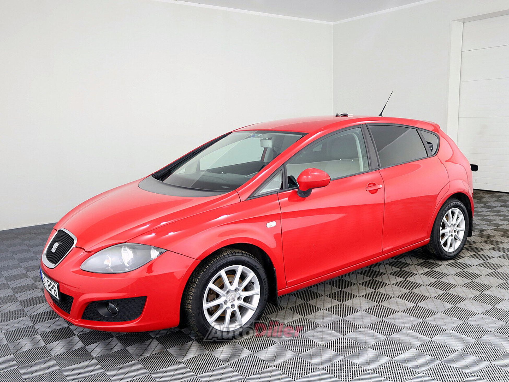 SEAT Leon 1.6 77kW 2011, photo 2/8