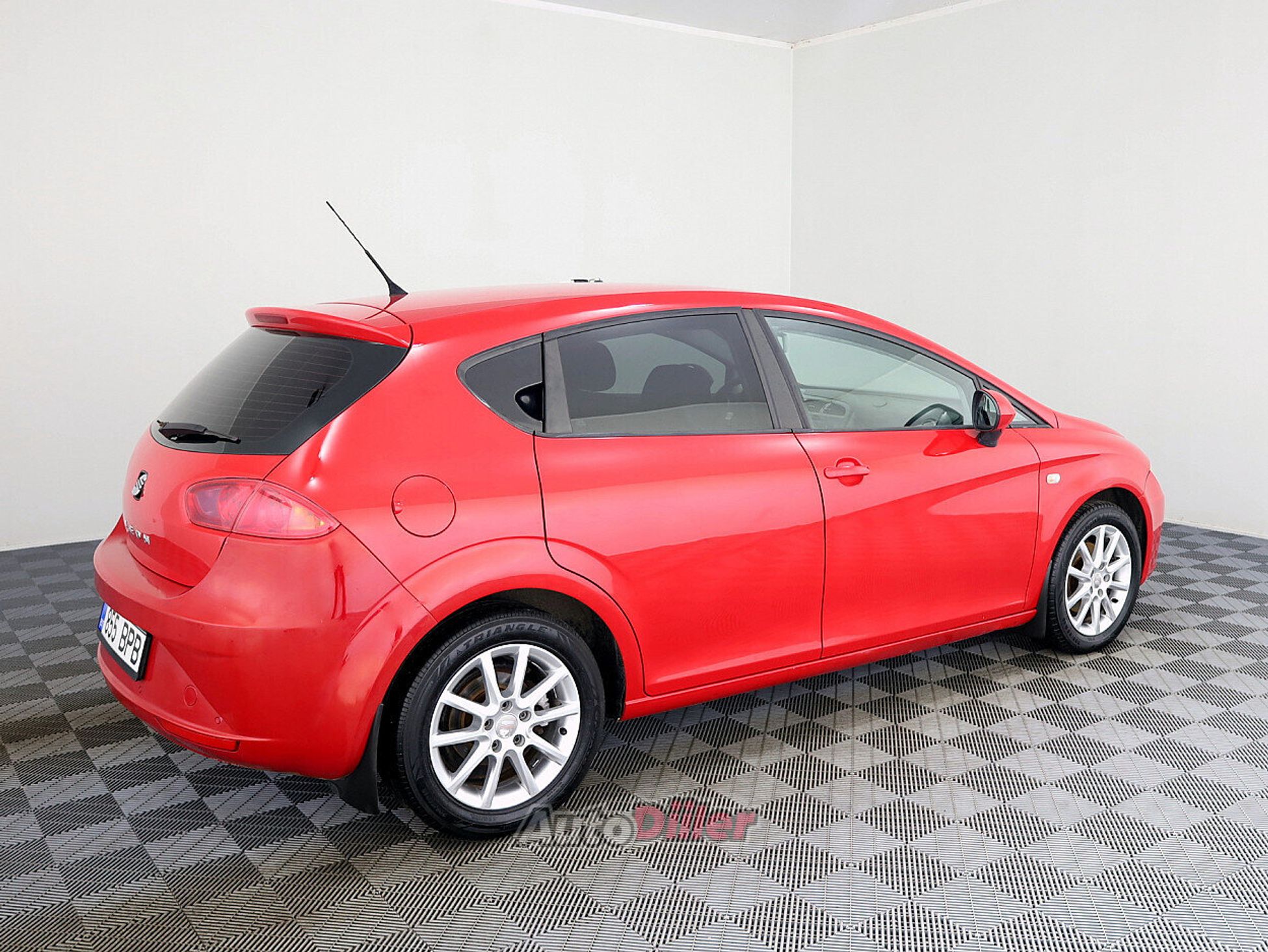SEAT Leon 1.6 77kW 2011, photo 3/8