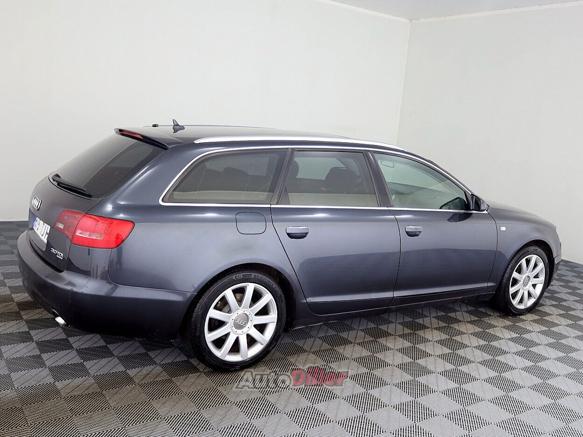 Audi A6 3.0 171kW 2006, photo 3/8