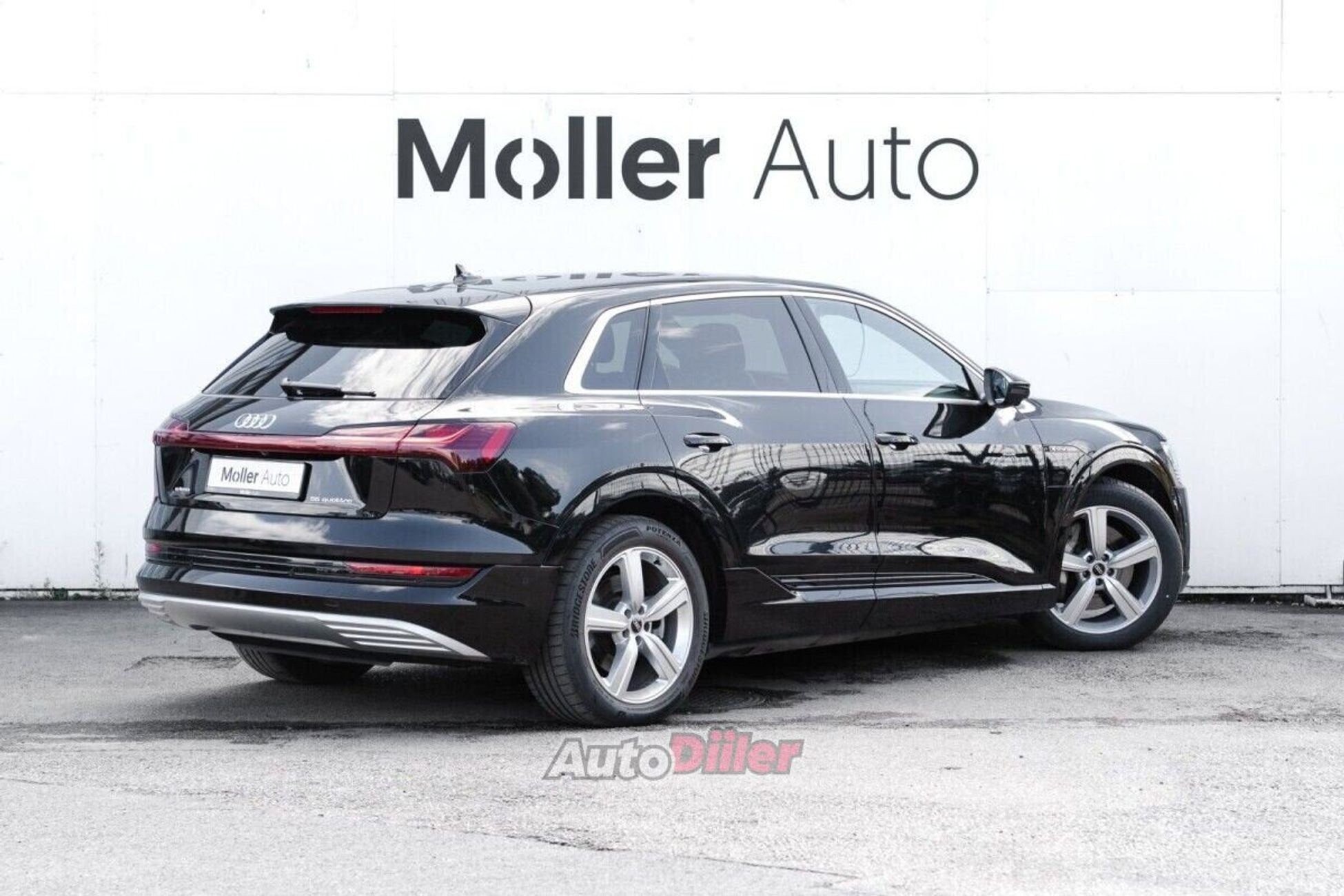Audi e-tron 300kW 2022, photo 4/10