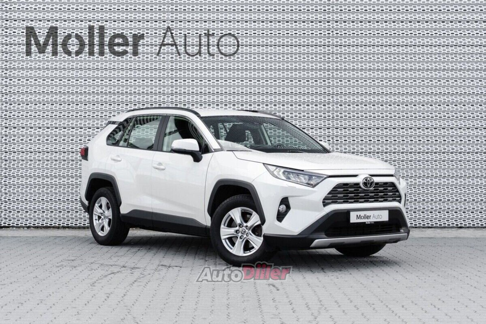 Toyota RAV4 2.0 129kW 2021, kuva 2/10
