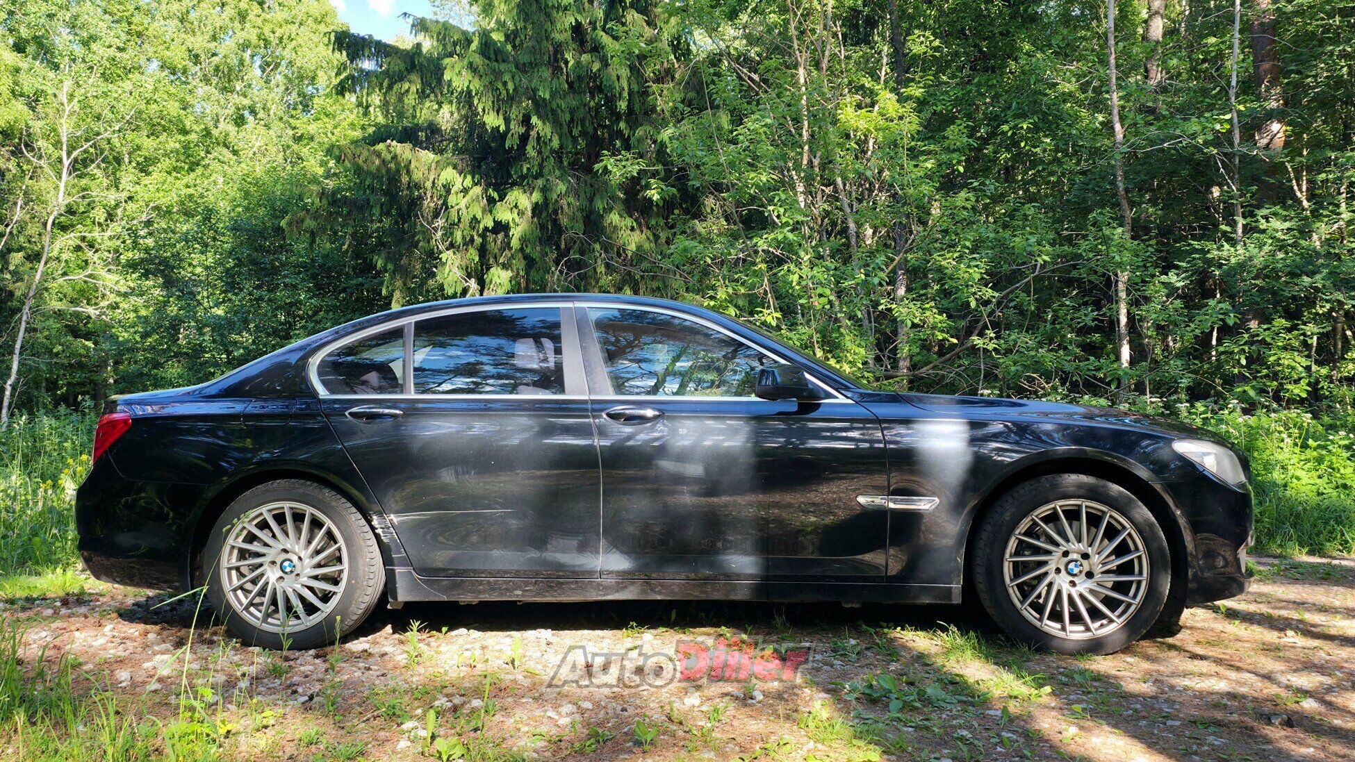 BMW 740 3.0 225kW 2011, photo 5/10
