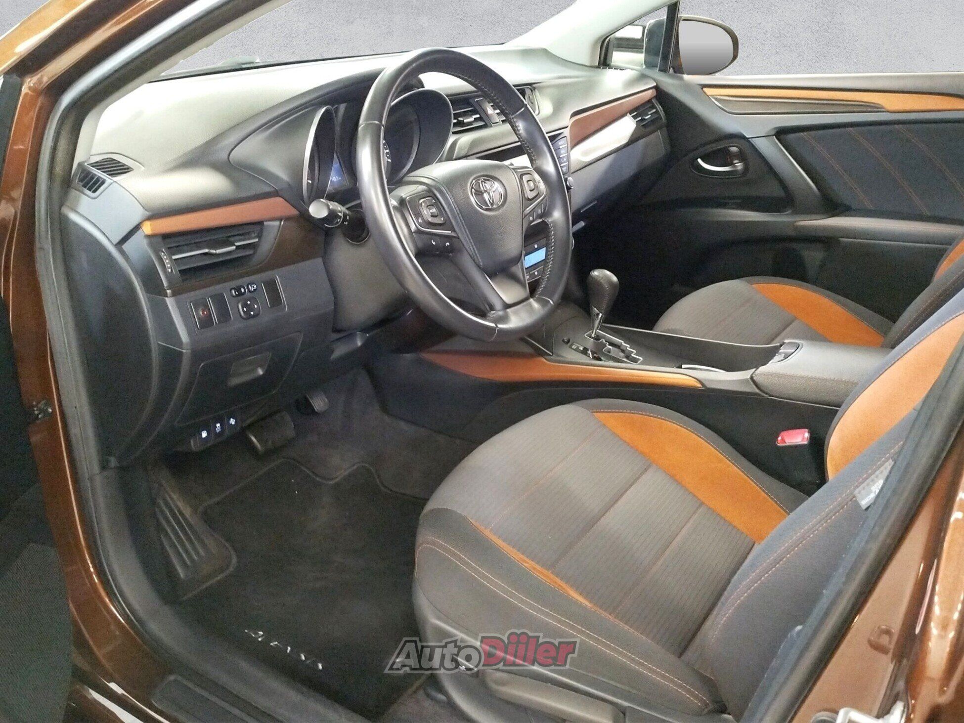 Toyota Avensis 2017, photo 3/10