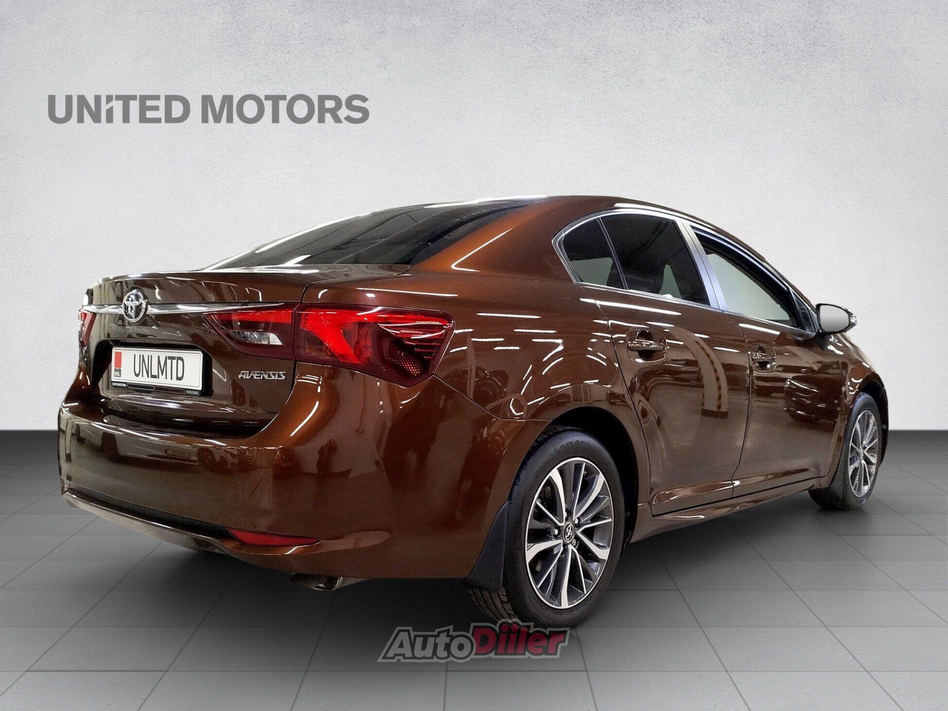 Toyota Avensis 2017, photo 2/10