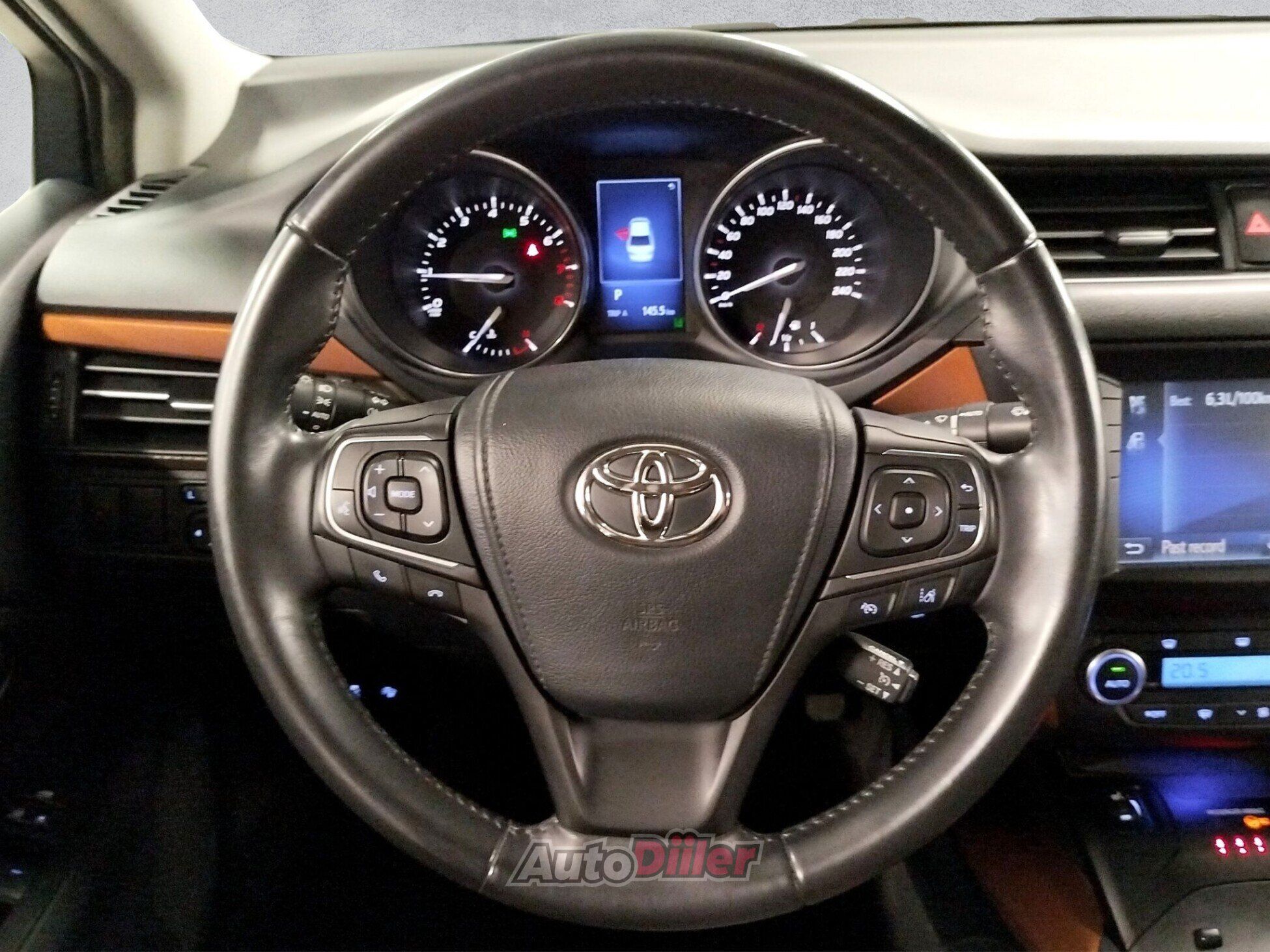 Toyota Avensis 2017, photo 4/10
