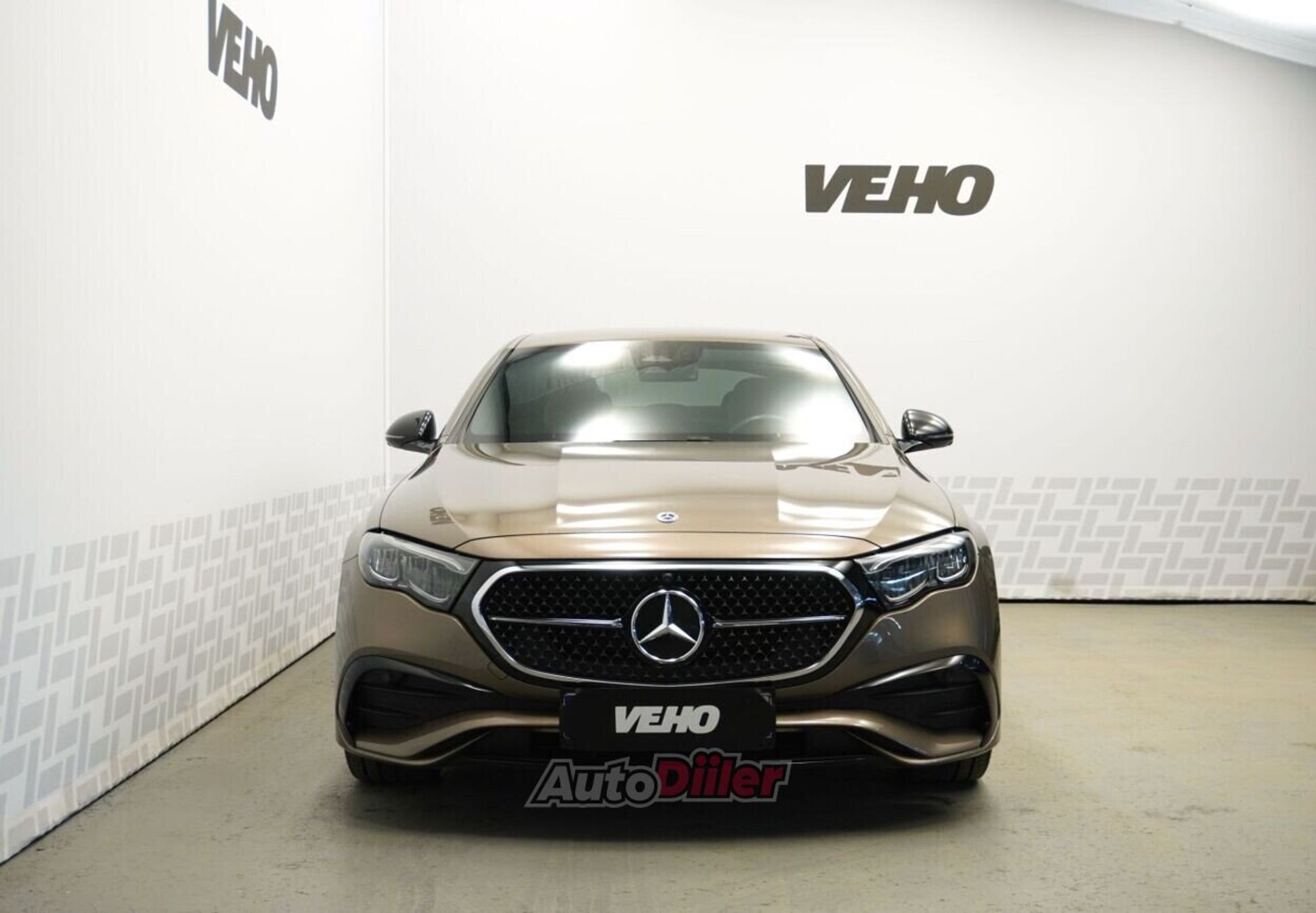 Mercedes-Benz E 200 2025, photo 5/10