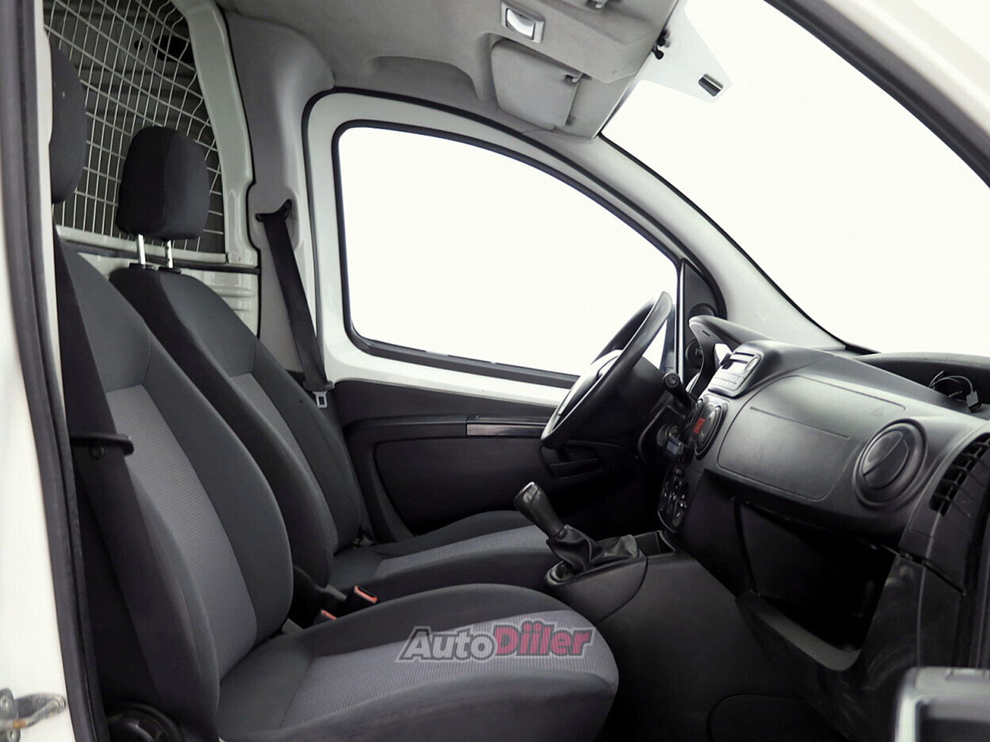 Peugeot Bipper 1.4 50kW 2011, kuva 6/7