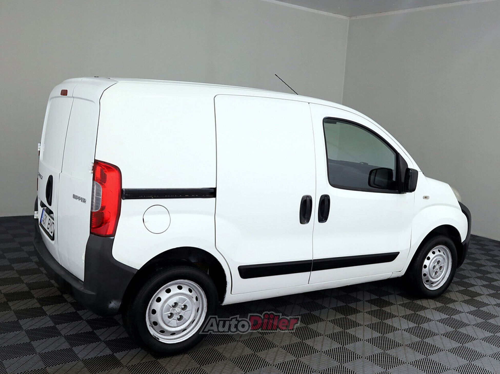 Peugeot Bipper 1.4 50kW 2011, kuva 3/7