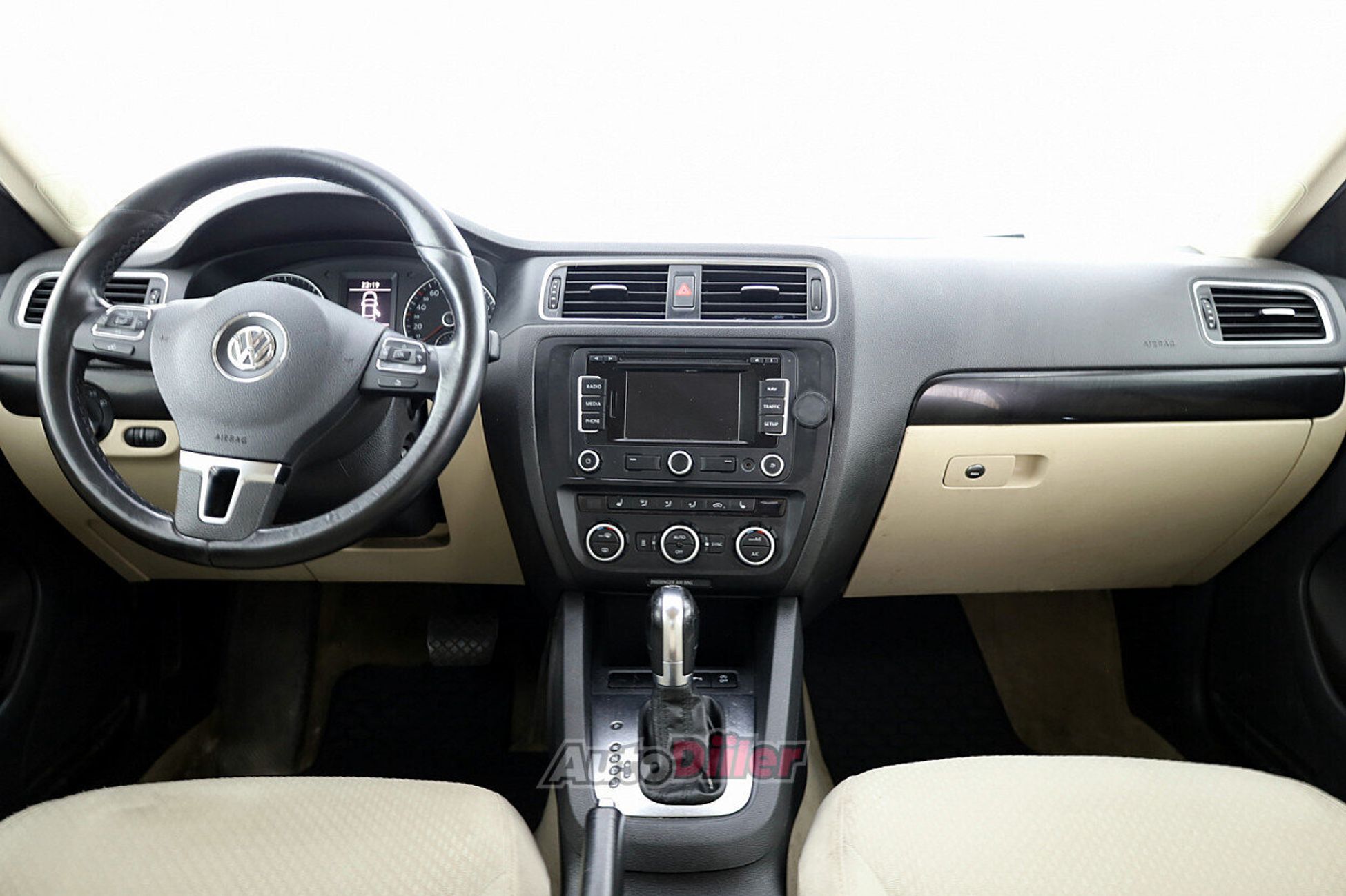 Volkswagen Jetta 1.6 77kW 2013, photo 5/7