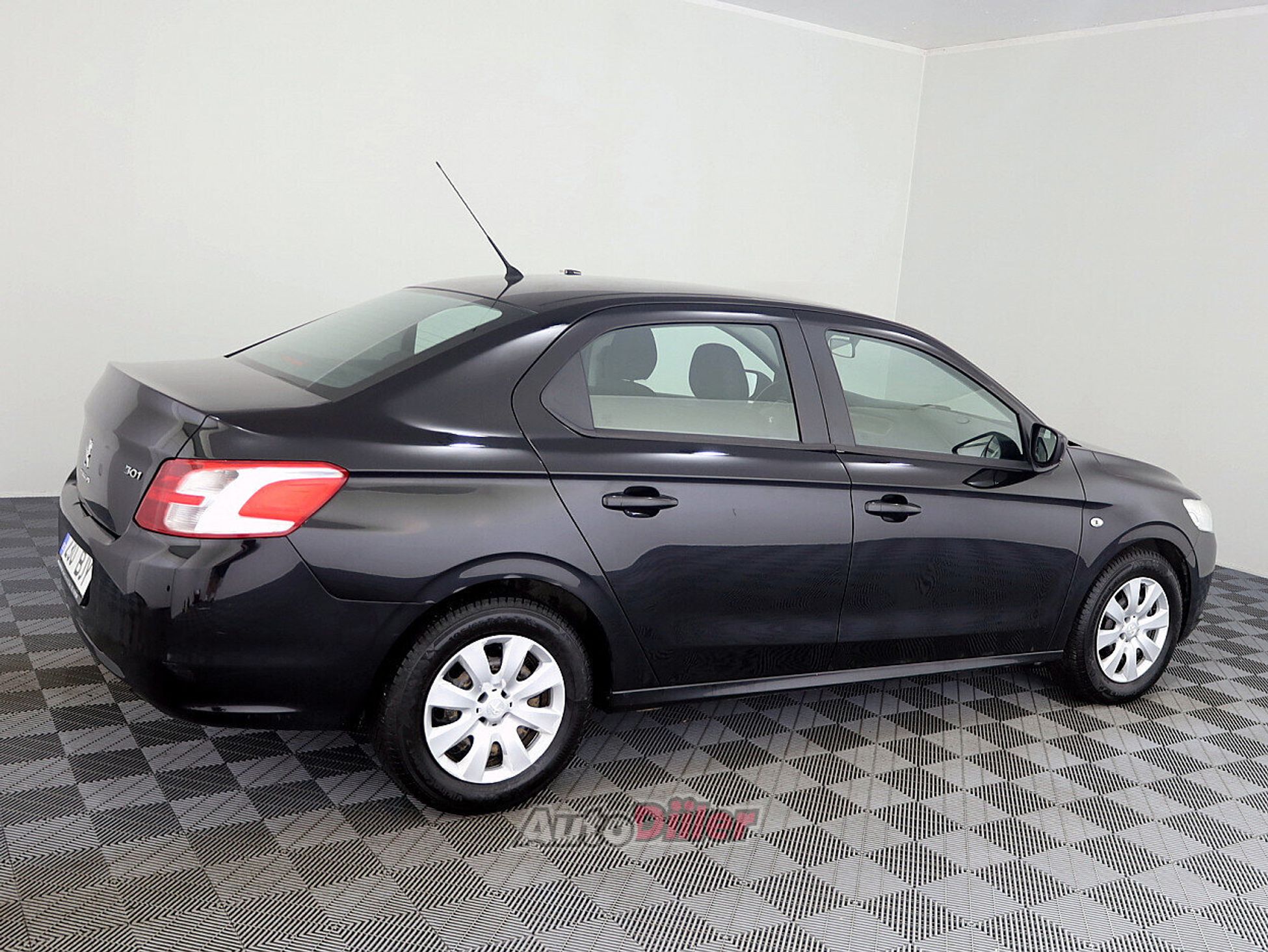 Peugeot 301 1.2 53kW 2013, photo 3/7
