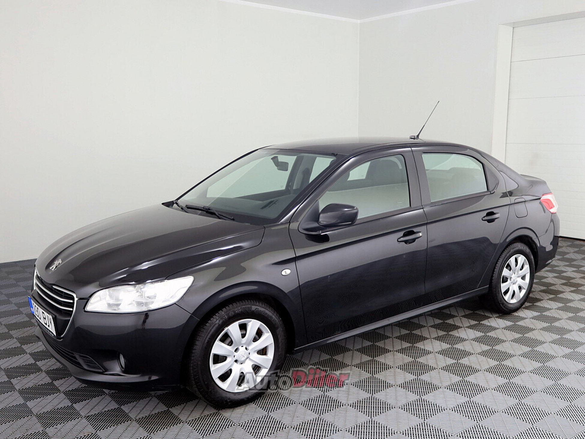 Peugeot 301 1.2 53kW 2013, photo 2/7