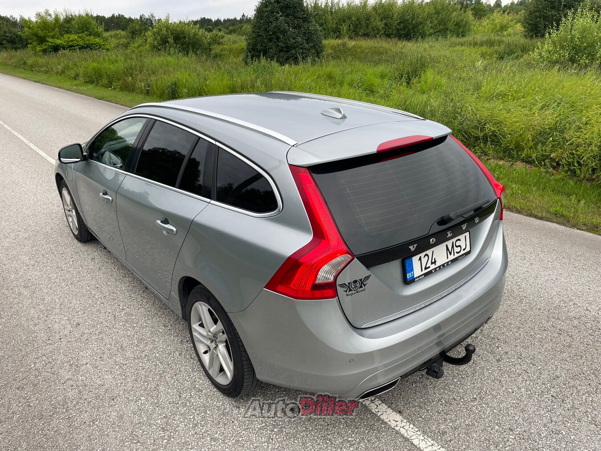 Volvo V60 2.4 158kW 2013, photo 2/10