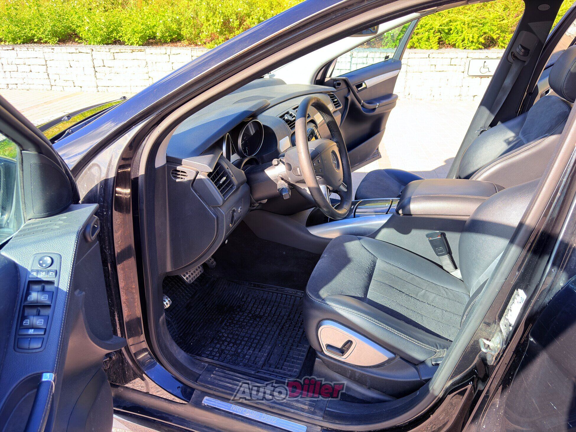 Mercedes-Benz R 320 3.0 165kW 2006, photo 6/10