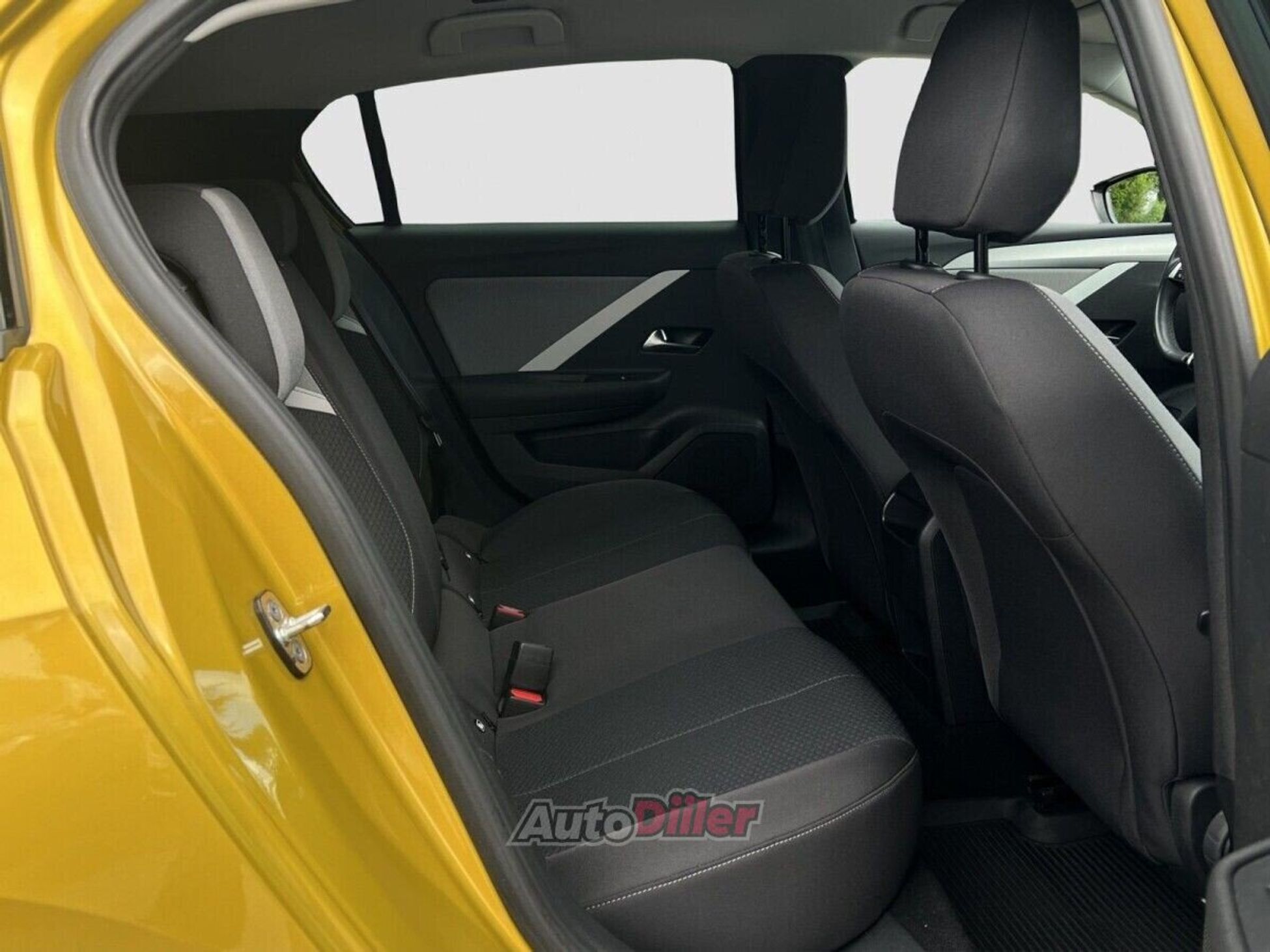 Opel Astra 1.2 81kW 2023, photo 7/10