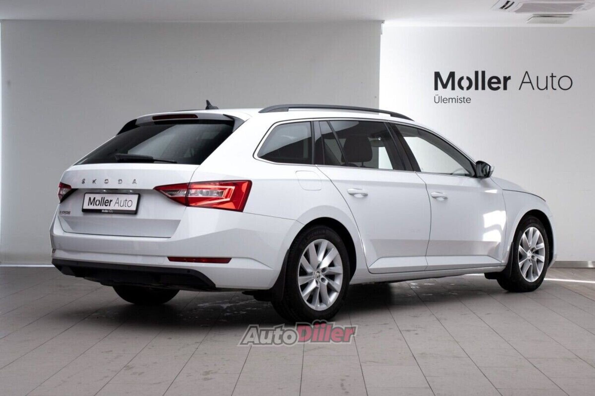 Skoda Superb 1.5 110kW 2023, photo 4/10