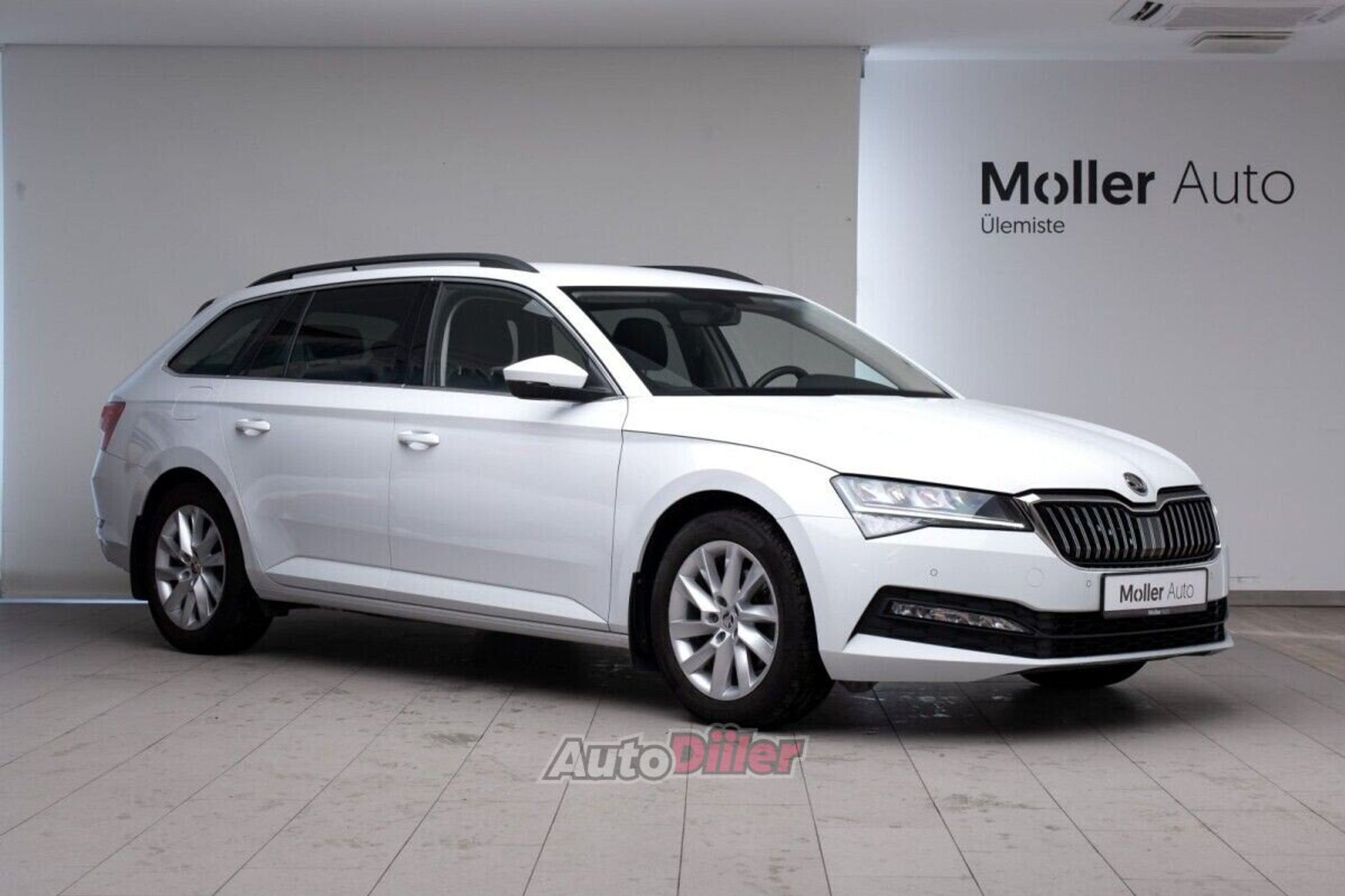 Skoda Superb 1.5 110kW 2023, photo 2/10
