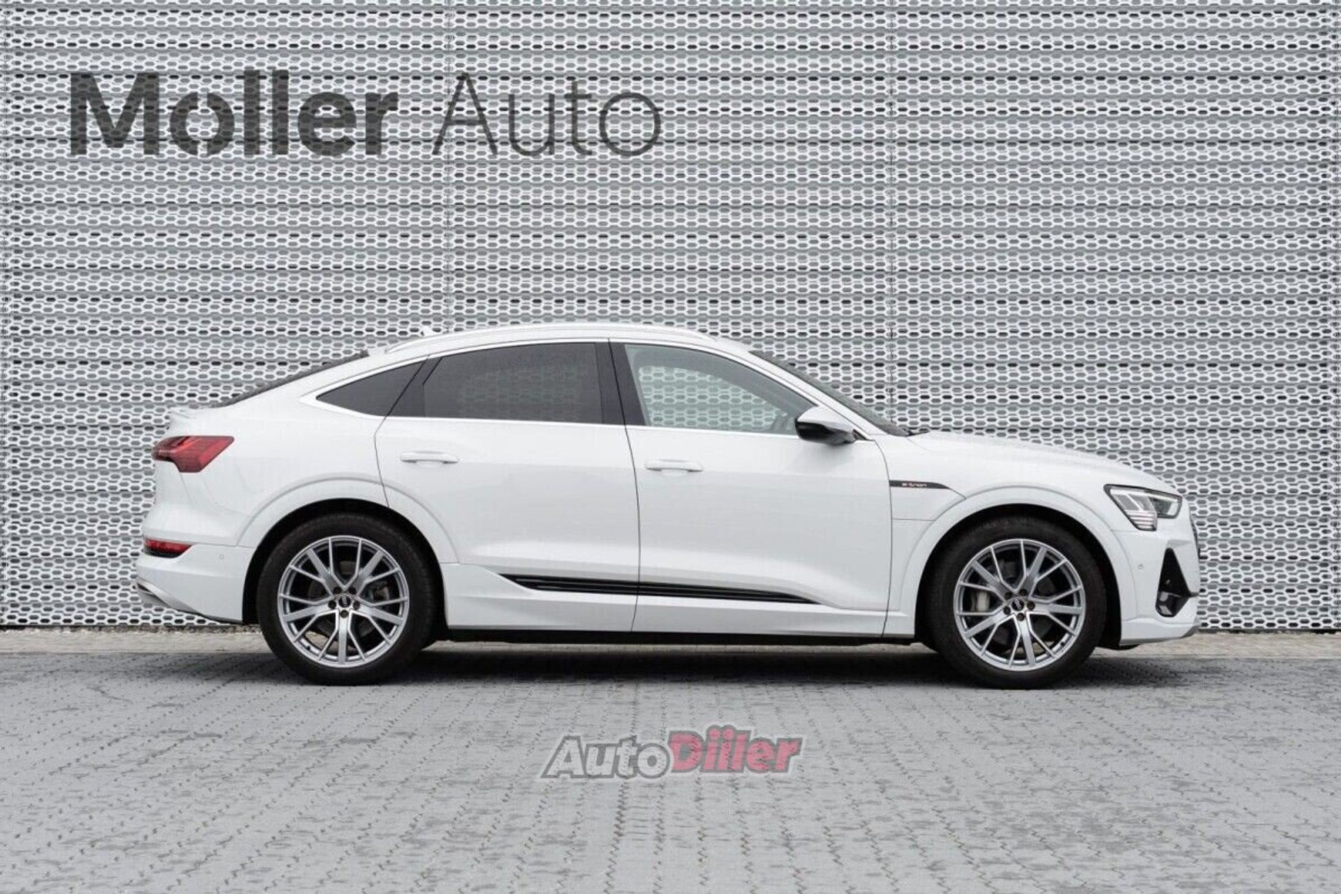 Audi e-tron 300kW 2022, photo 5/10