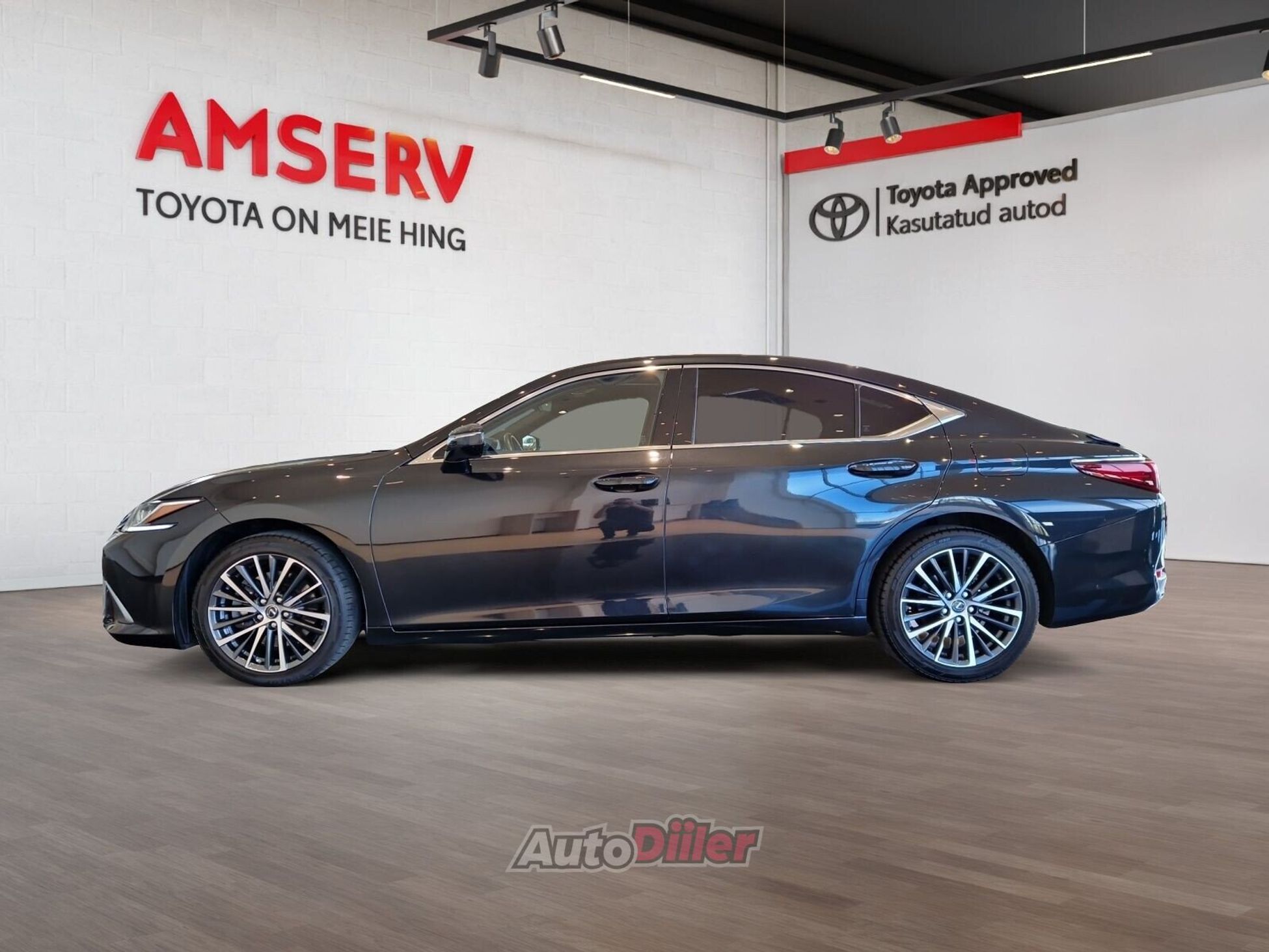 Lexus ES 300 2024, kuva 3/10
