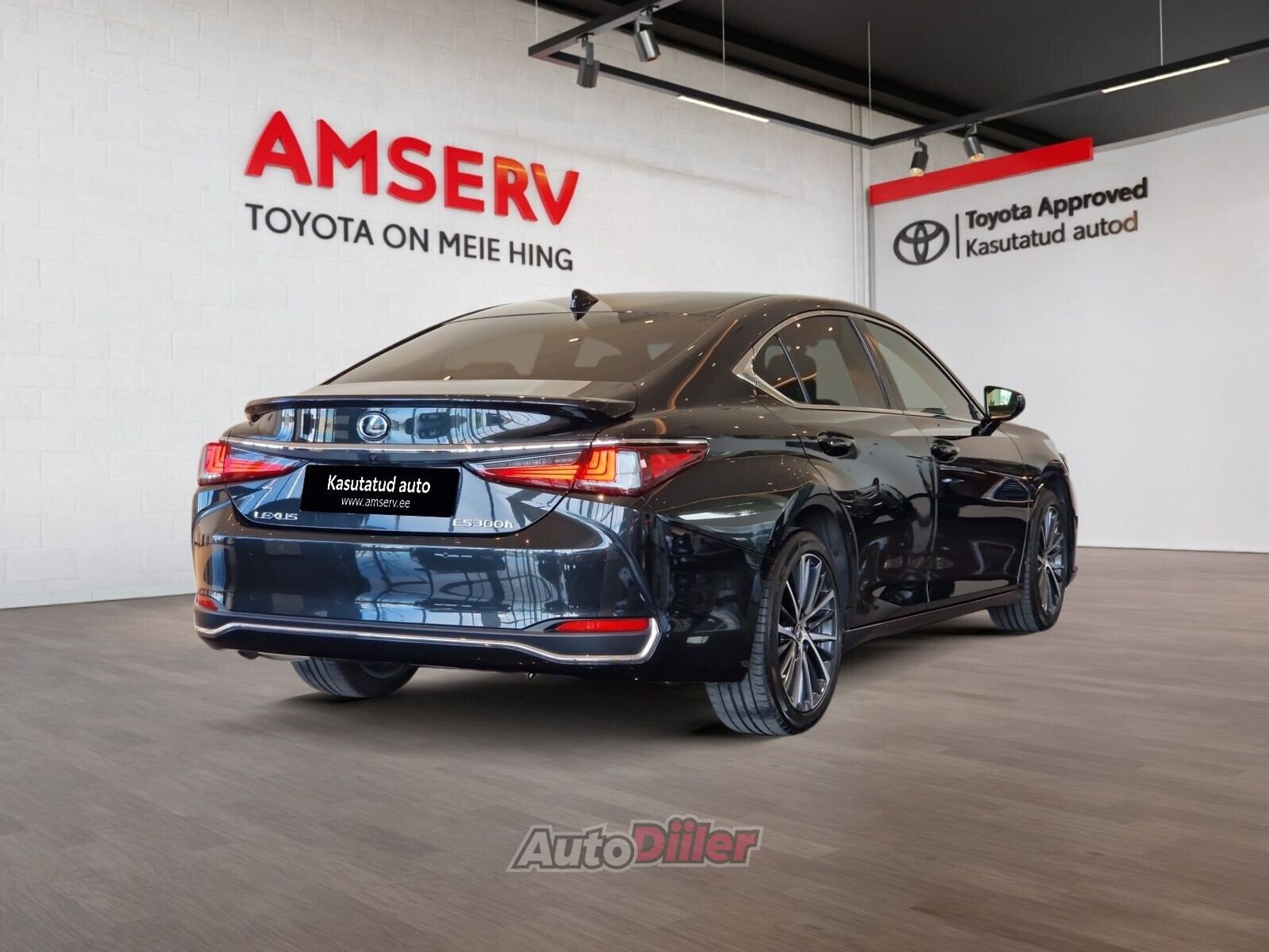 Lexus ES 300 2024, kuva 2/10