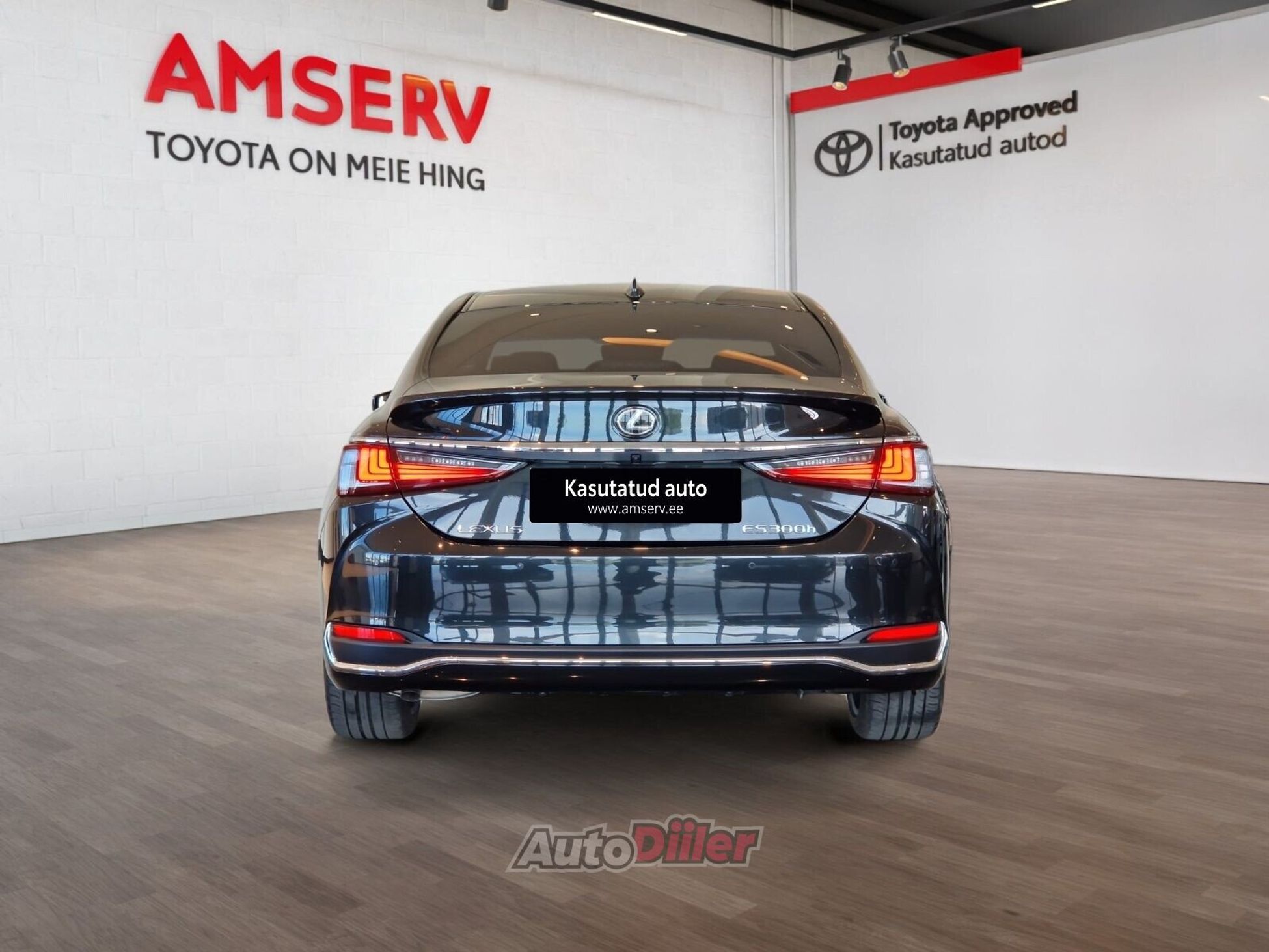 Lexus ES 300 2024, kuva 4/10