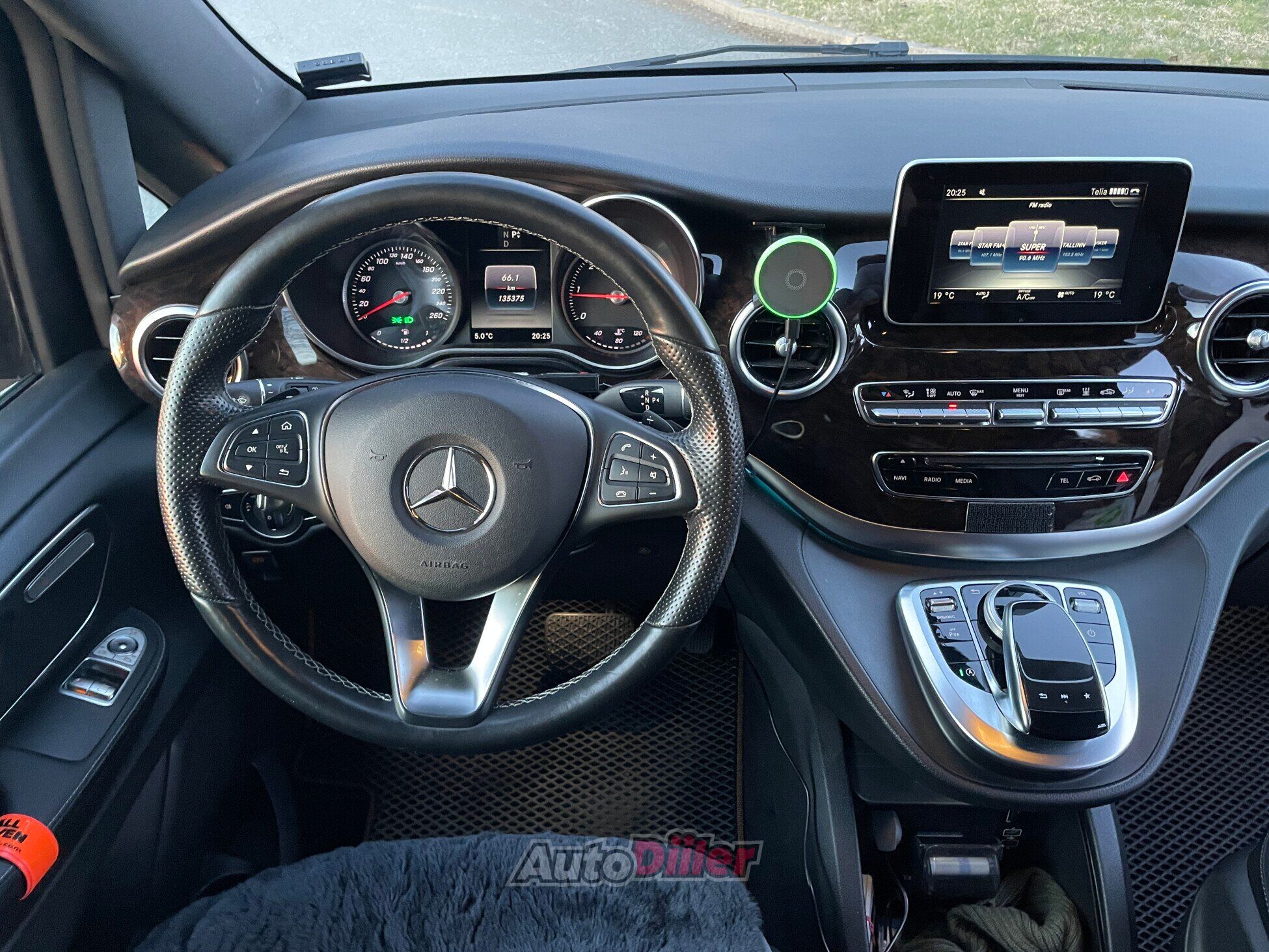 Mercedes-Benz V-sarja Long 2.1 120kW 2019, kuva 7/10