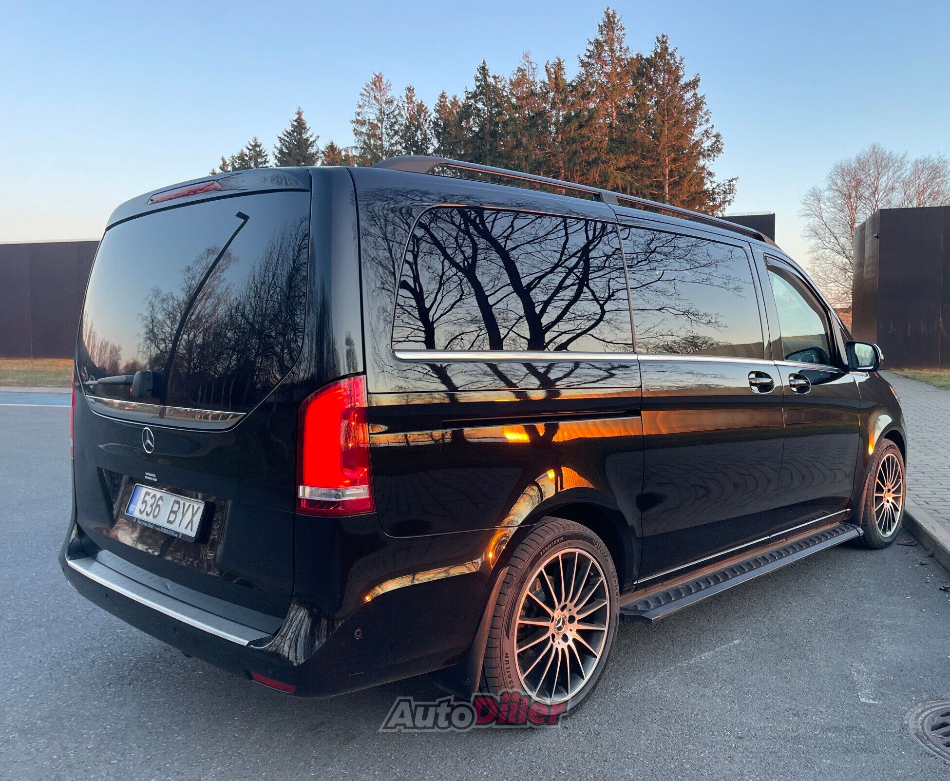 Mercedes-Benz V-sarja Long 2.1 120kW 2019, kuva 2/10