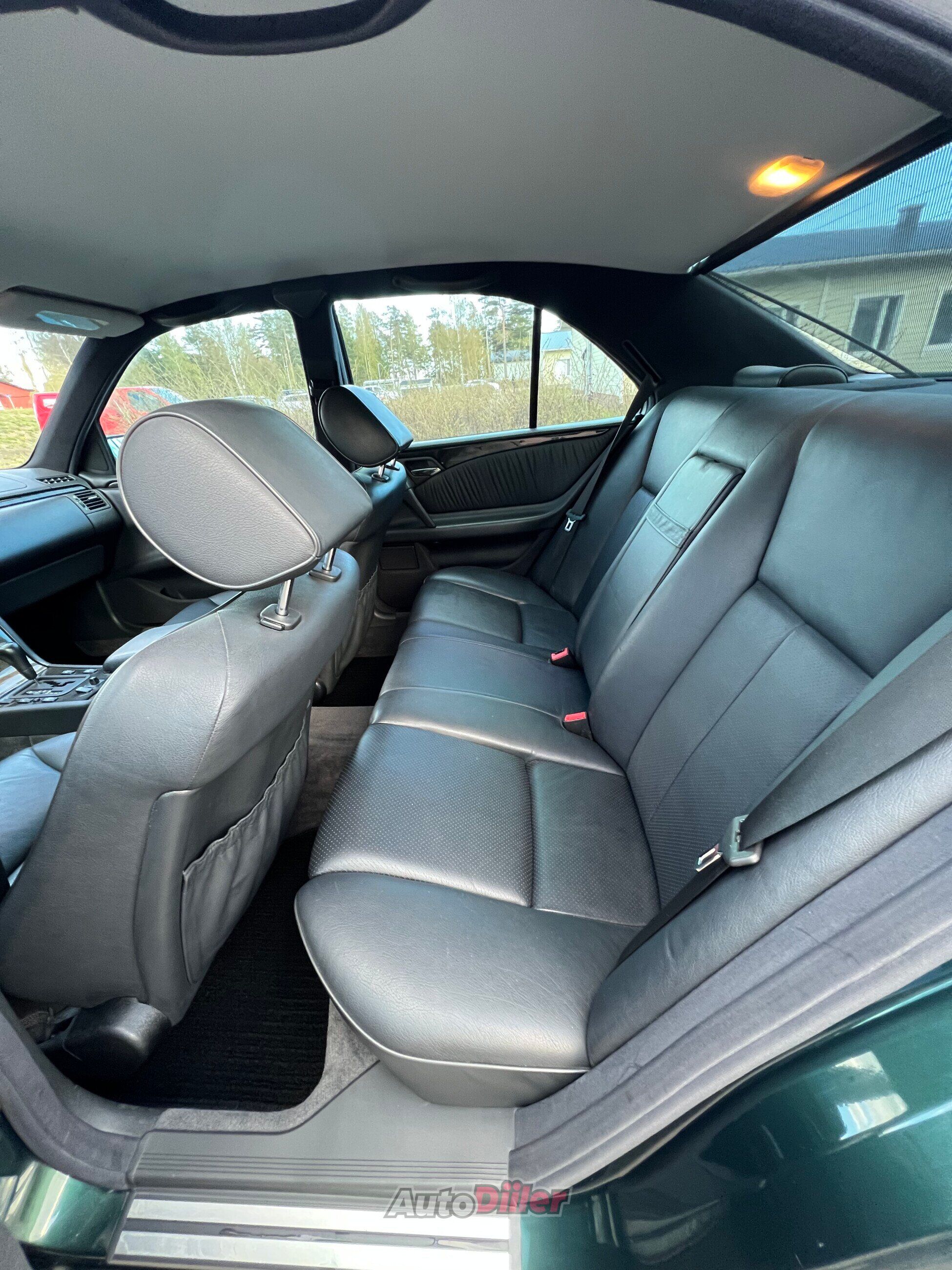 Mercedes-Benz E 280 2.8 150kW 1998, photo 6/9