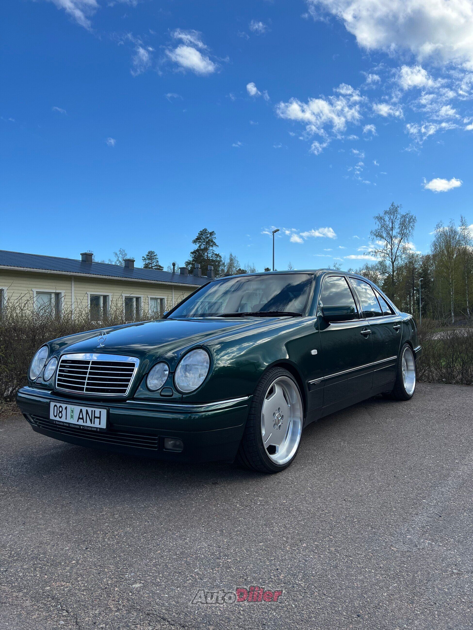 Mercedes-Benz E 280