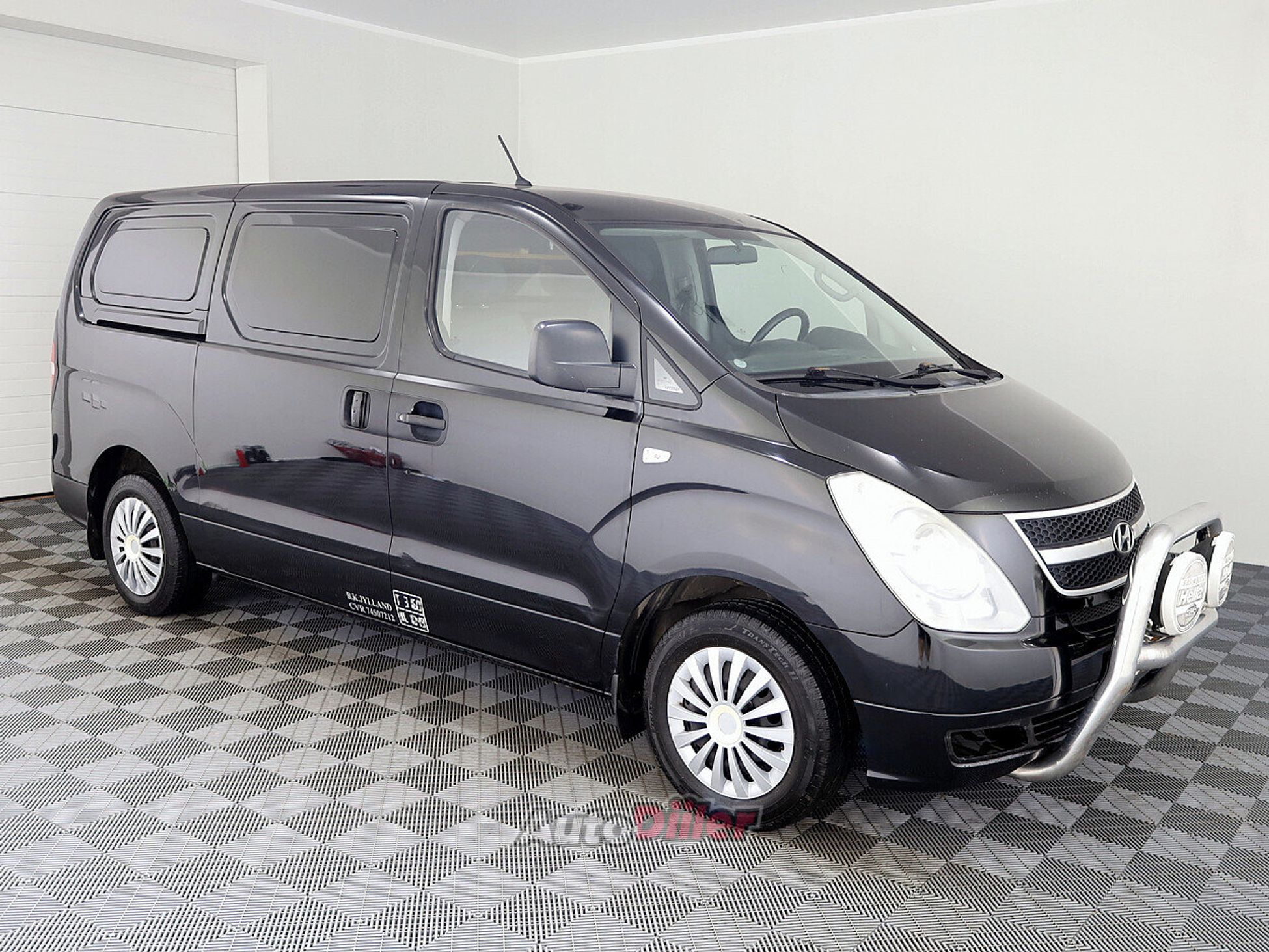 Hyundai H-1