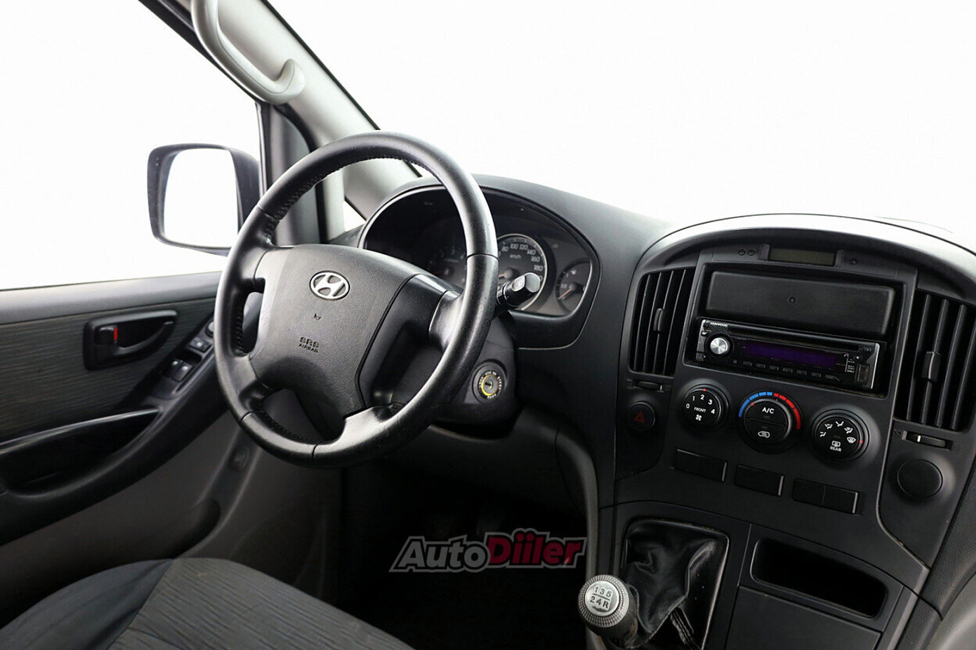 Hyundai H-1 2.5 125kW 2010, kuva 5/8