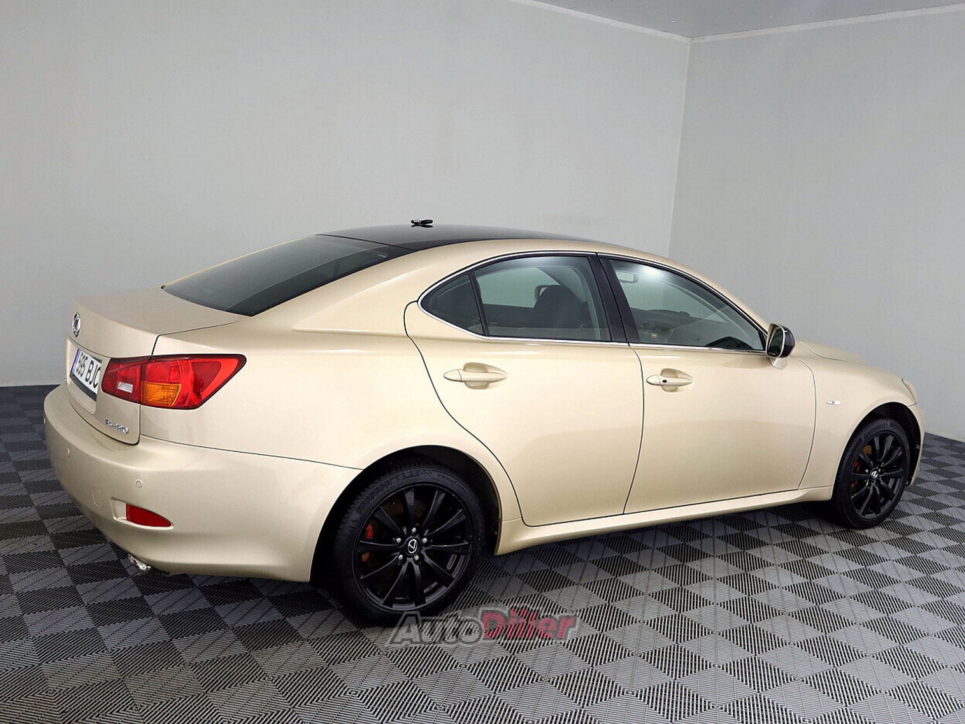 Lexus IS 220 2.2 130kW 2008, photo 3/7