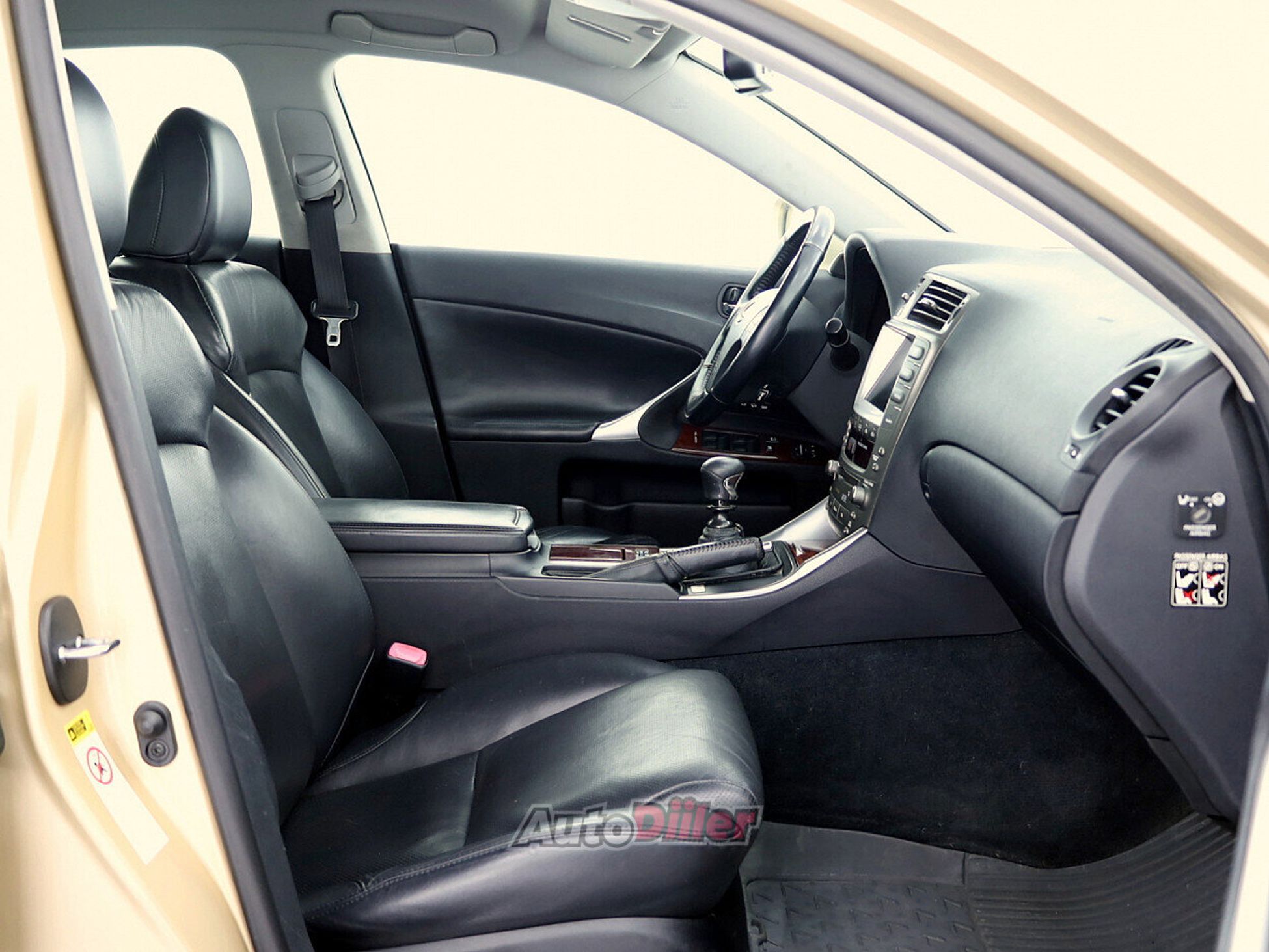 Lexus IS 220 2.2 130kW 2008, photo 6/7