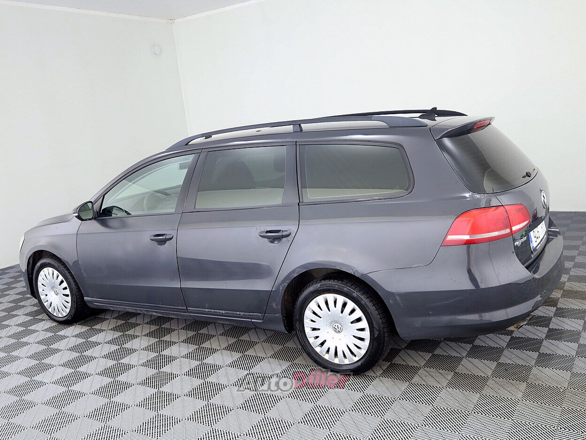 Volkswagen Passat 2.0 103kW 2011, photo 4/7