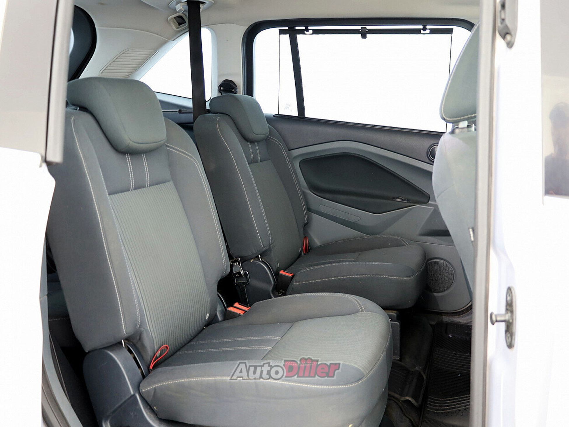 Ford Grand C-Max 1.6 92kW 2011, photo 7/8