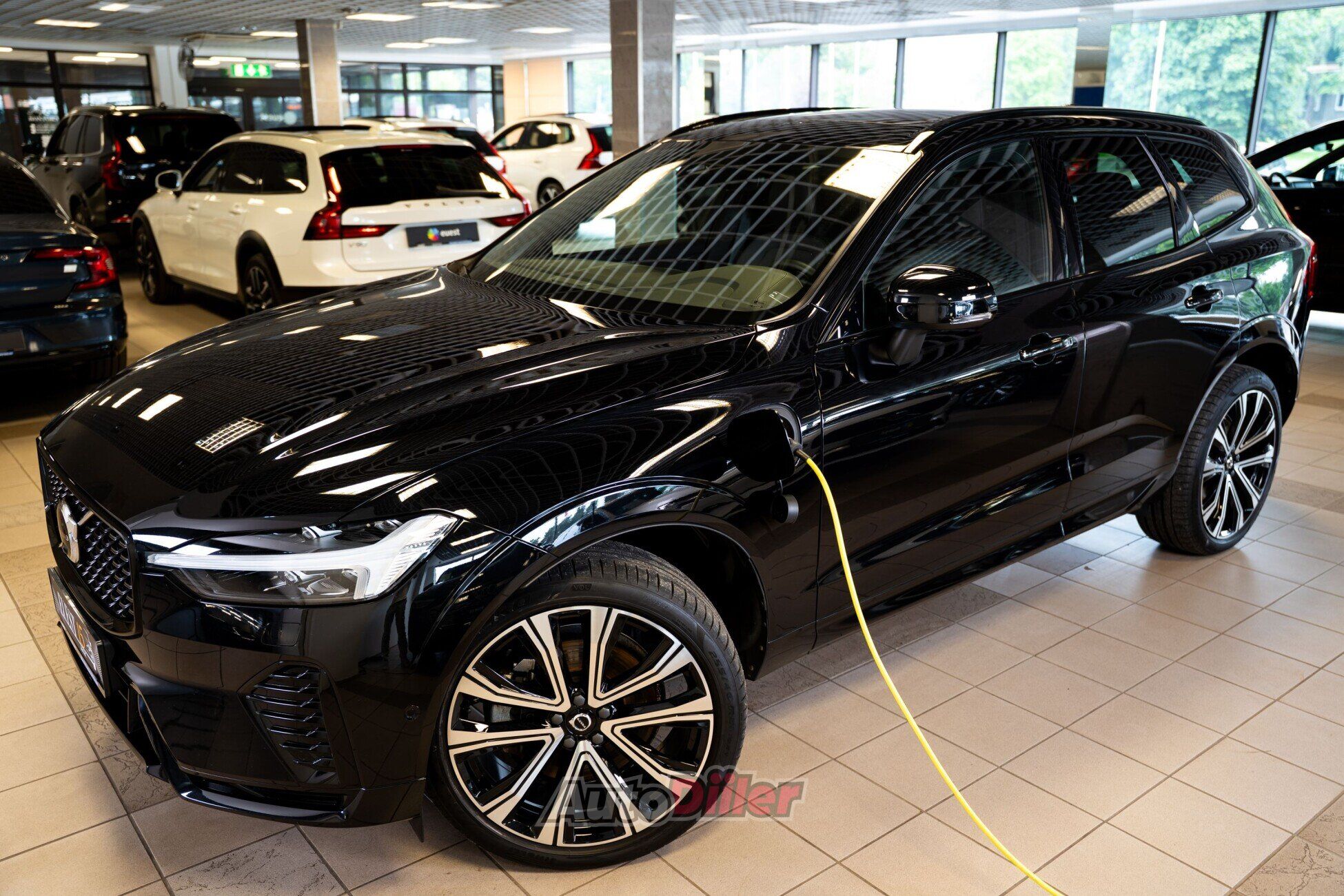 Volvo XC60 2022, photo 6/10