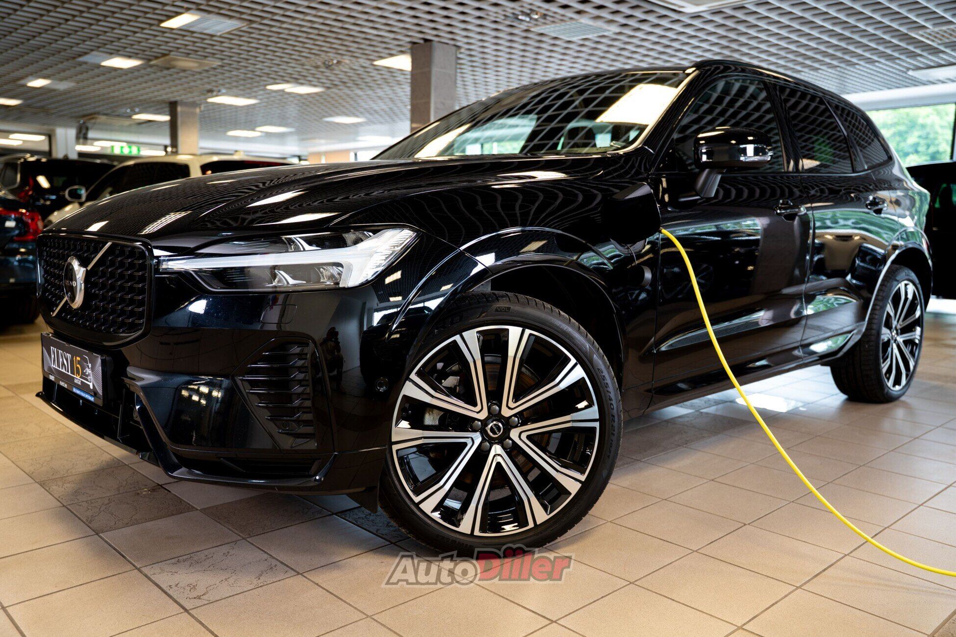Volvo XC60 2022, photo 2/10