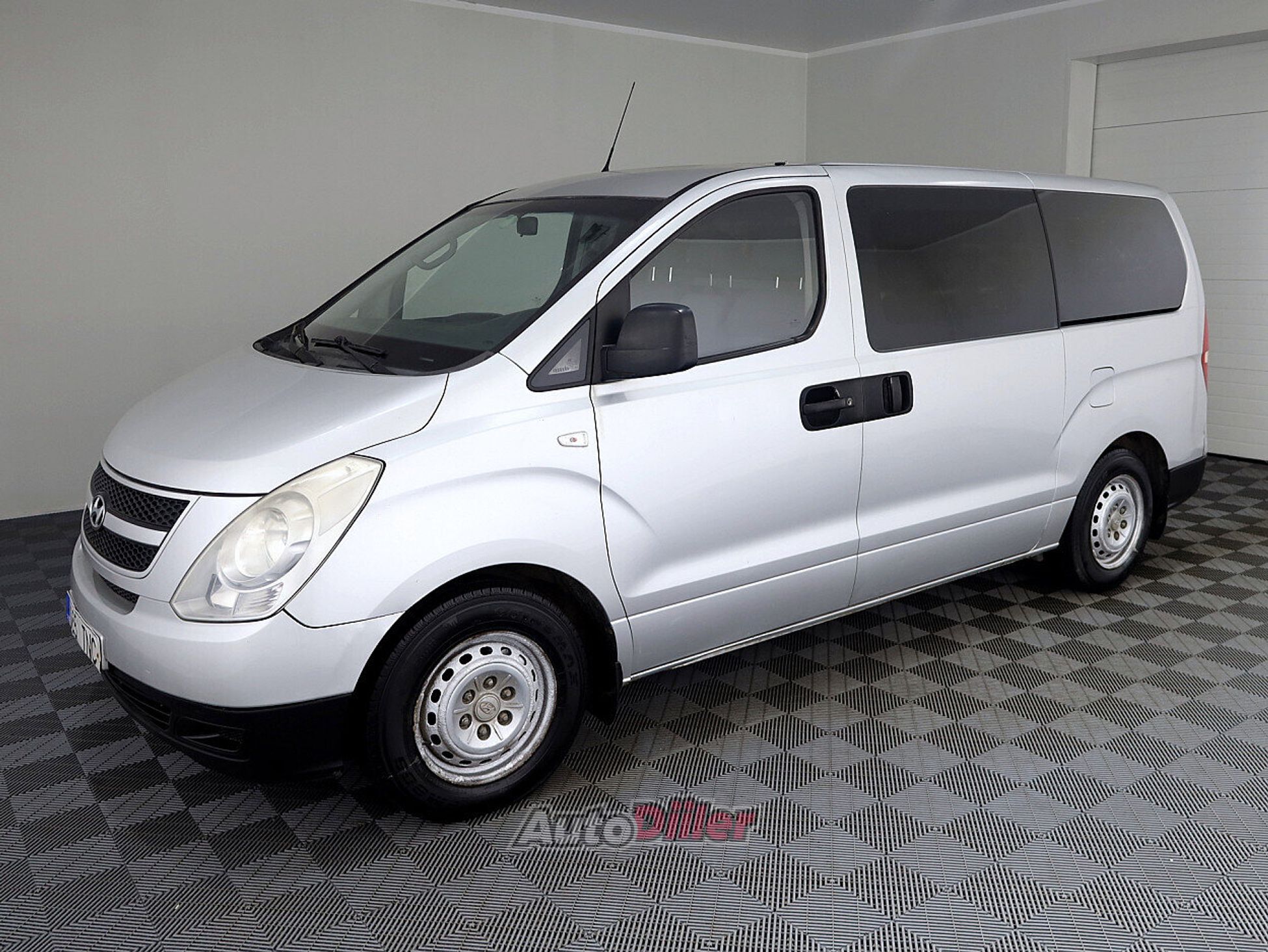 Hyundai H-1 2.5 120kW 2008, kuva 2/7